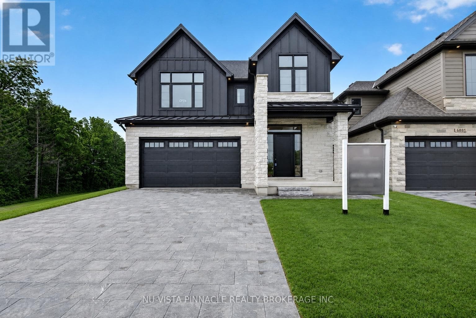 Single Family at 6875 Heathwoods Avenue, London South (South V), Ontario - Photo 3 - RE/MAX Garden City Realty