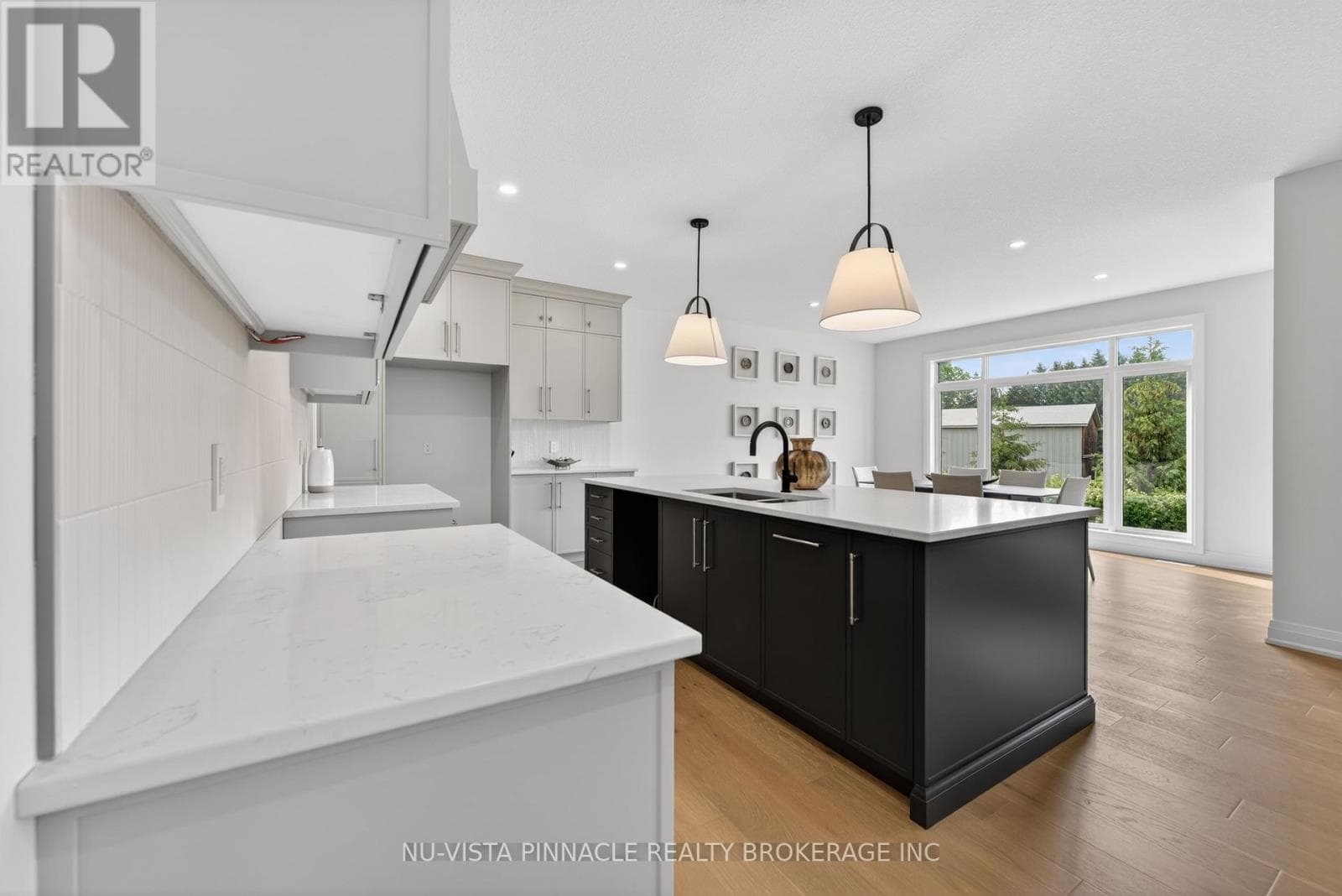 Single Family at 6875 Heathwoods Avenue, London South (South V), Ontario - Photo 8 - RE/MAX Garden City Realty