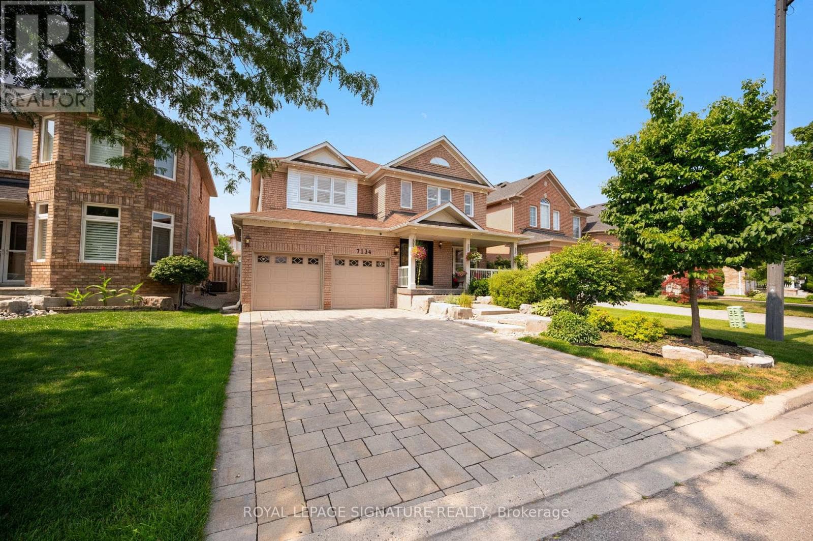 Single Family at 7134 Hallsands Drive, Mississauga (Meadowvale Village), Ontario - Photo 4 - RE/MAX Garden City Realty