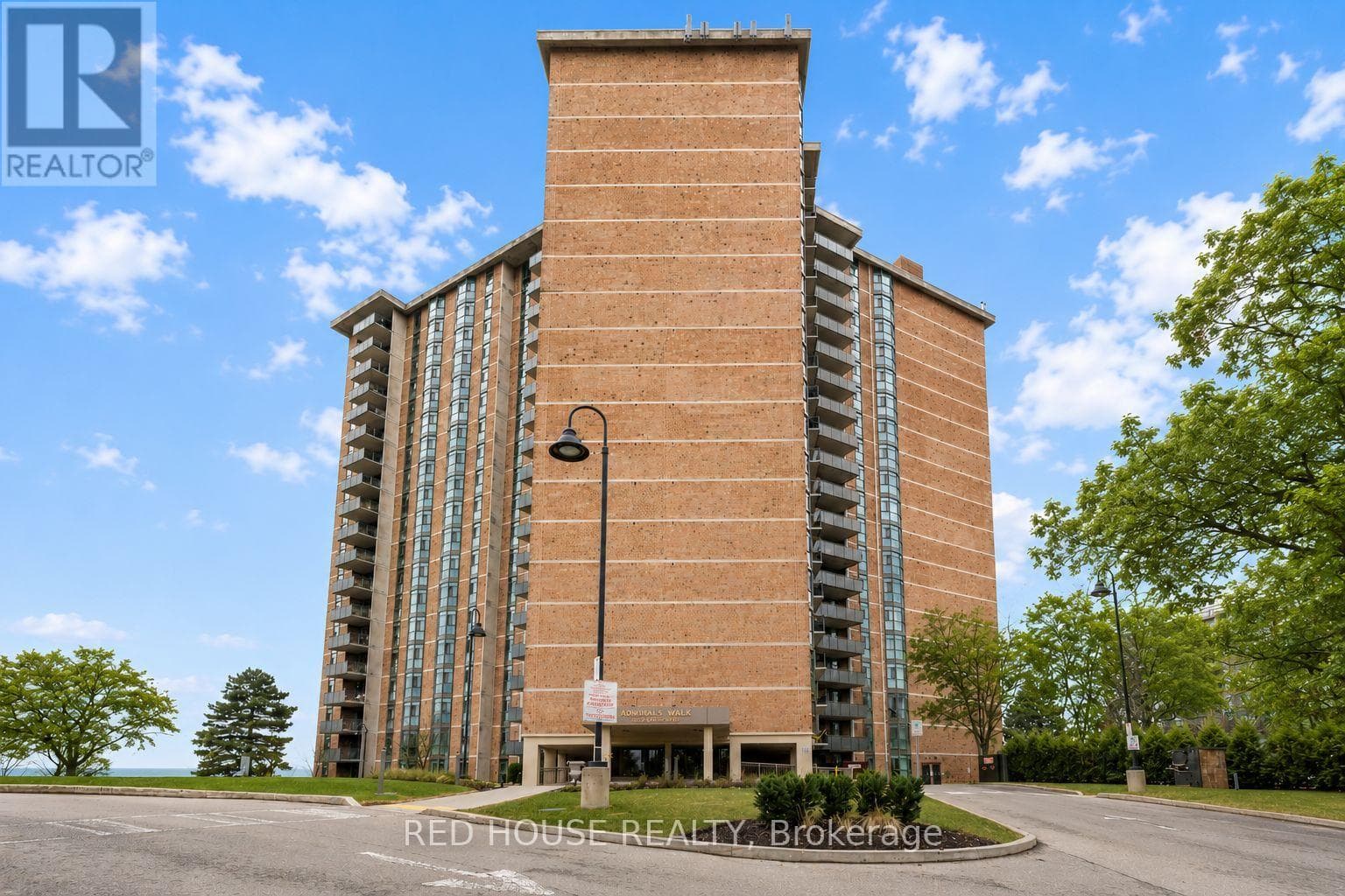 809- 5250 Lakeshore Road
