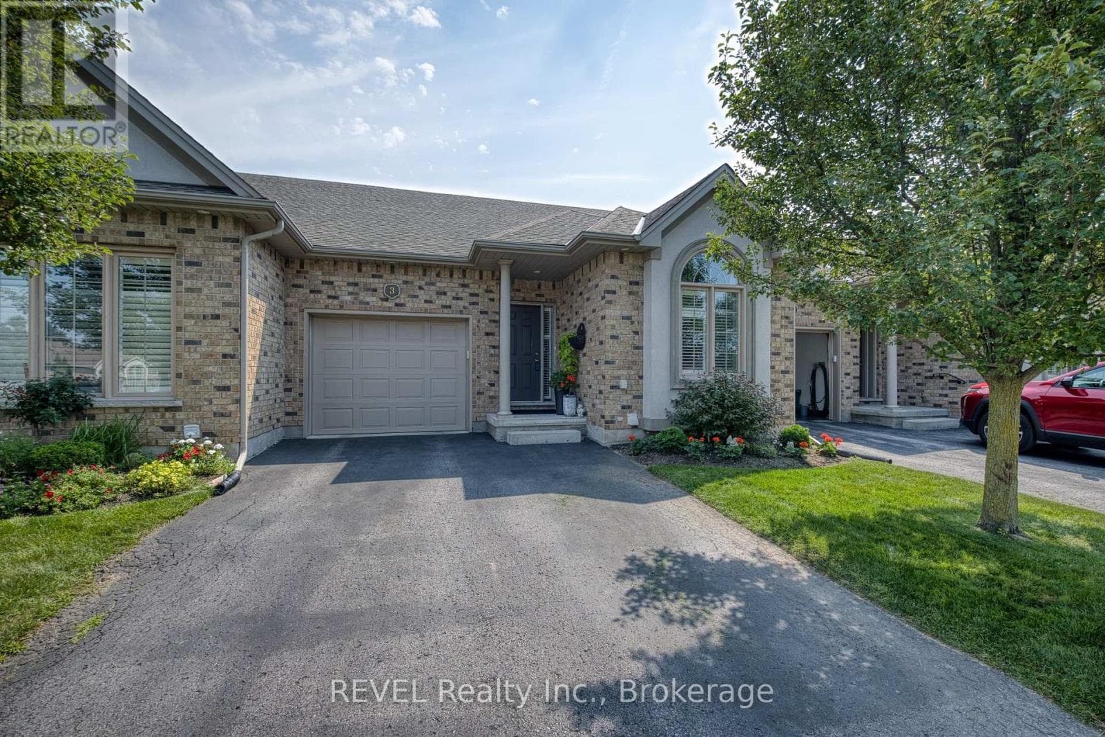 3- 4399 Montrose Road