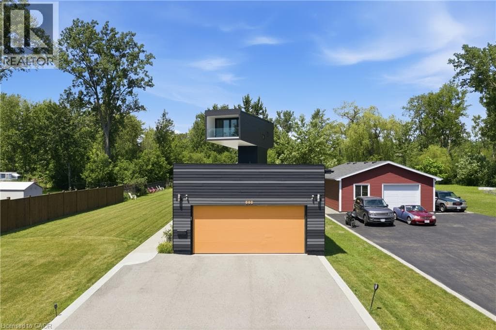 Single Family at 888 EDGEMERE Road, Fort Erie, Ontario - Photo 4 - RE/MAX Garden City Realty