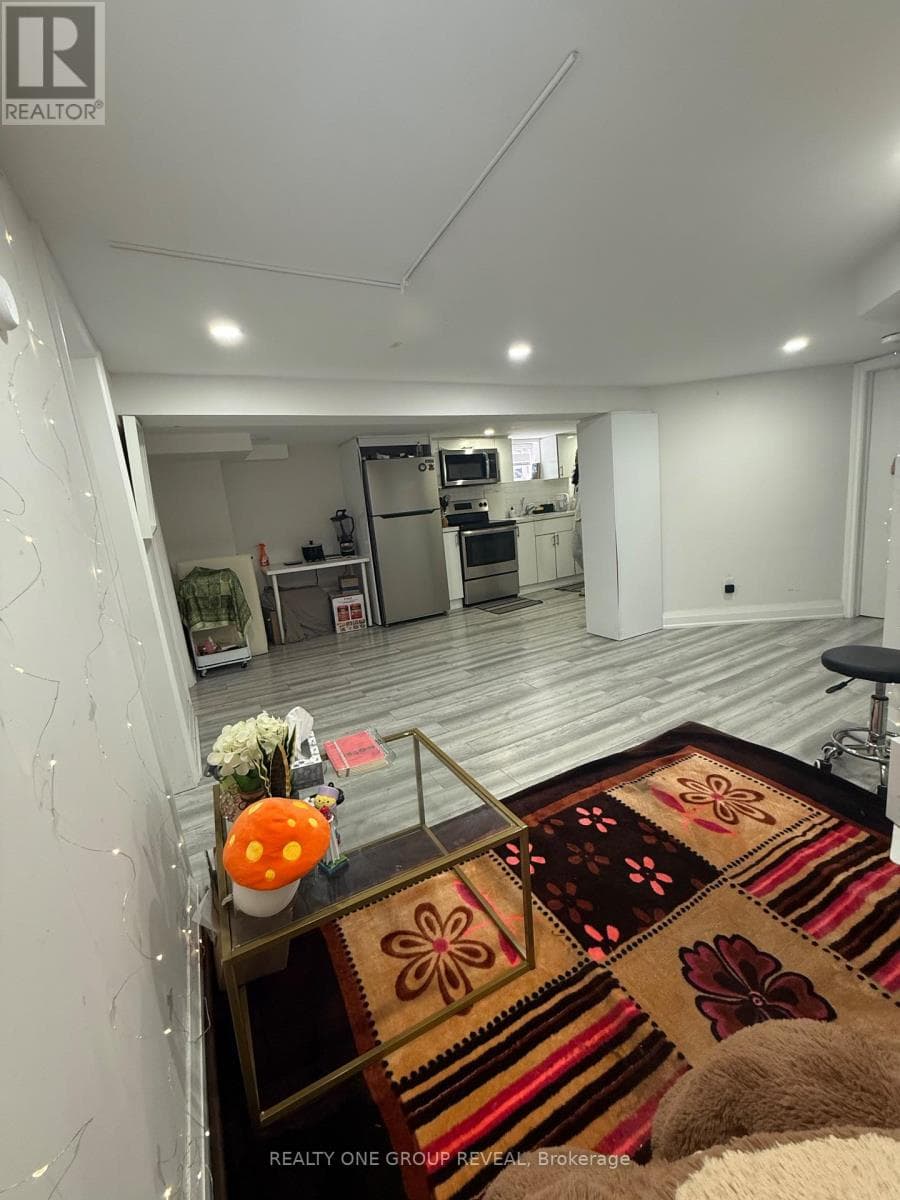 Single Family at 161 Coleridge Avenue, Toronto (Woodbine-Lumsden), Ontario - Photo 7 - RE/MAX Garden City Realty