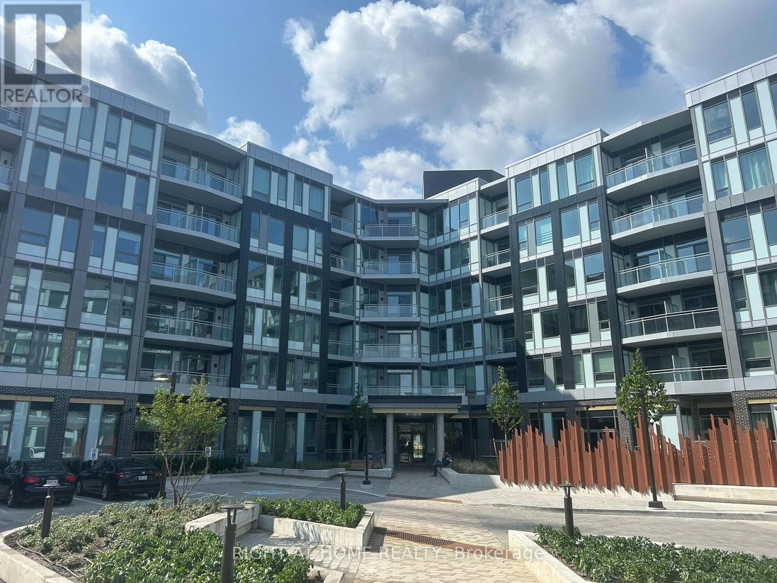 641- 2501 Saw Whet Boulevard