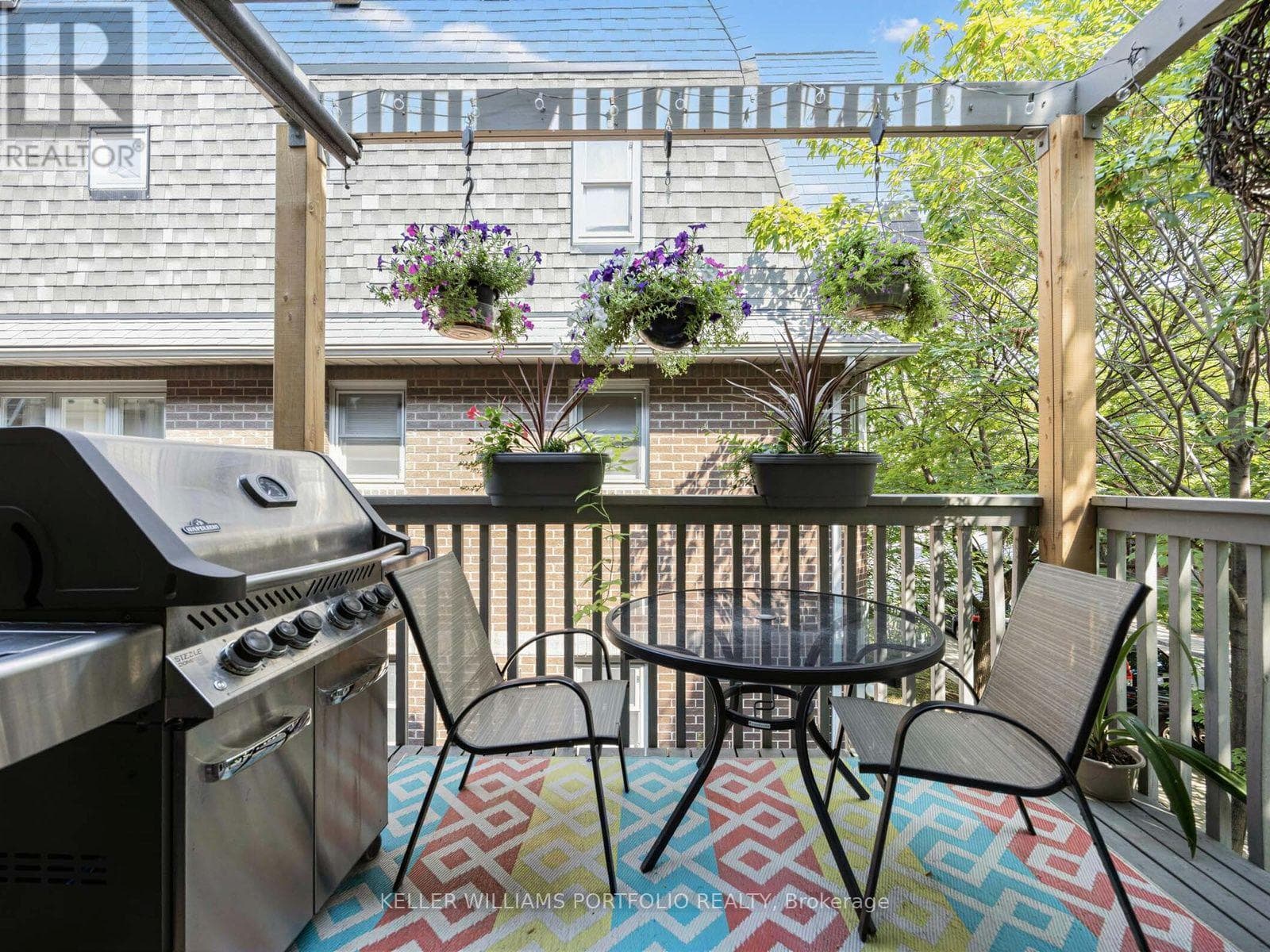 Single Family at 2C Shank Street, Toronto (Niagara), Ontario - Photo 6 - RE/MAX Garden City Realty