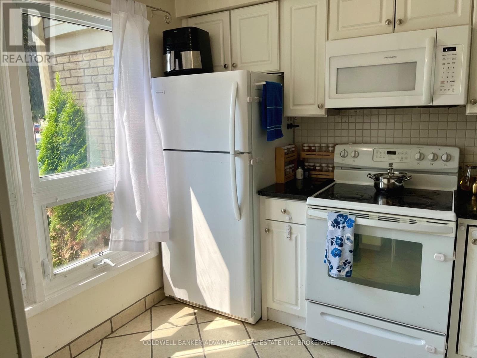 Single Family at 52- 6767 THOROLD STONE Road, Niagara Falls (Stamford), Ontario - Photo 3 - RE/MAX Garden City Realty