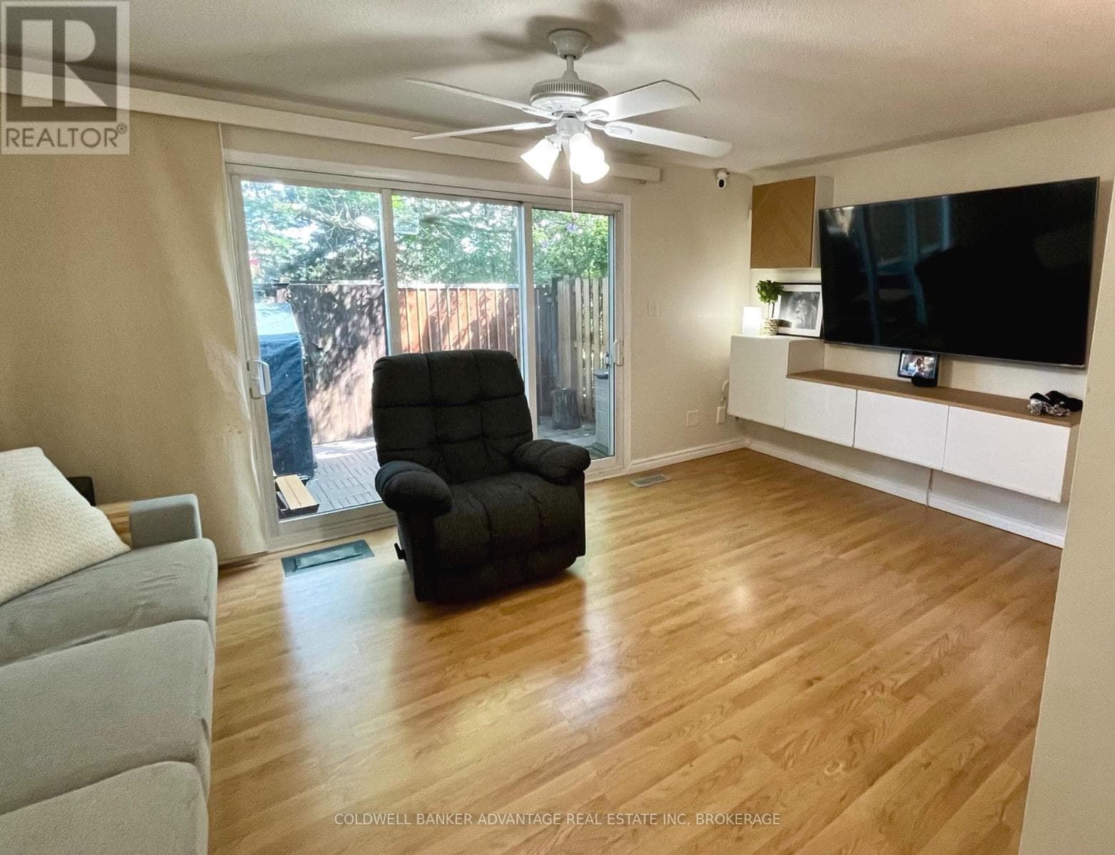 Single Family at 52- 6767 THOROLD STONE Road, Niagara Falls (Stamford), Ontario - Photo 6 - RE/MAX Garden City Realty