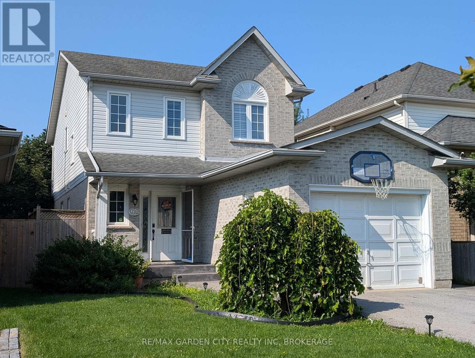 158 SUMMERS Drive