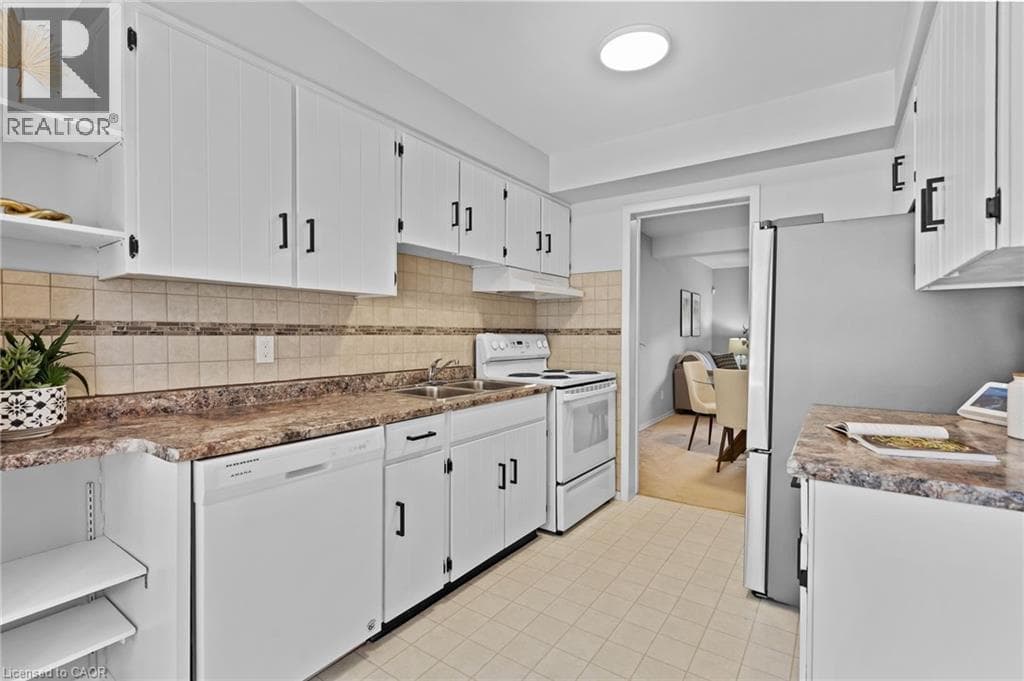 Single Family at 53- 77 LINWELL Road, St. Catharines, Ontario - Photo 6 - RE/MAX Garden City Realty