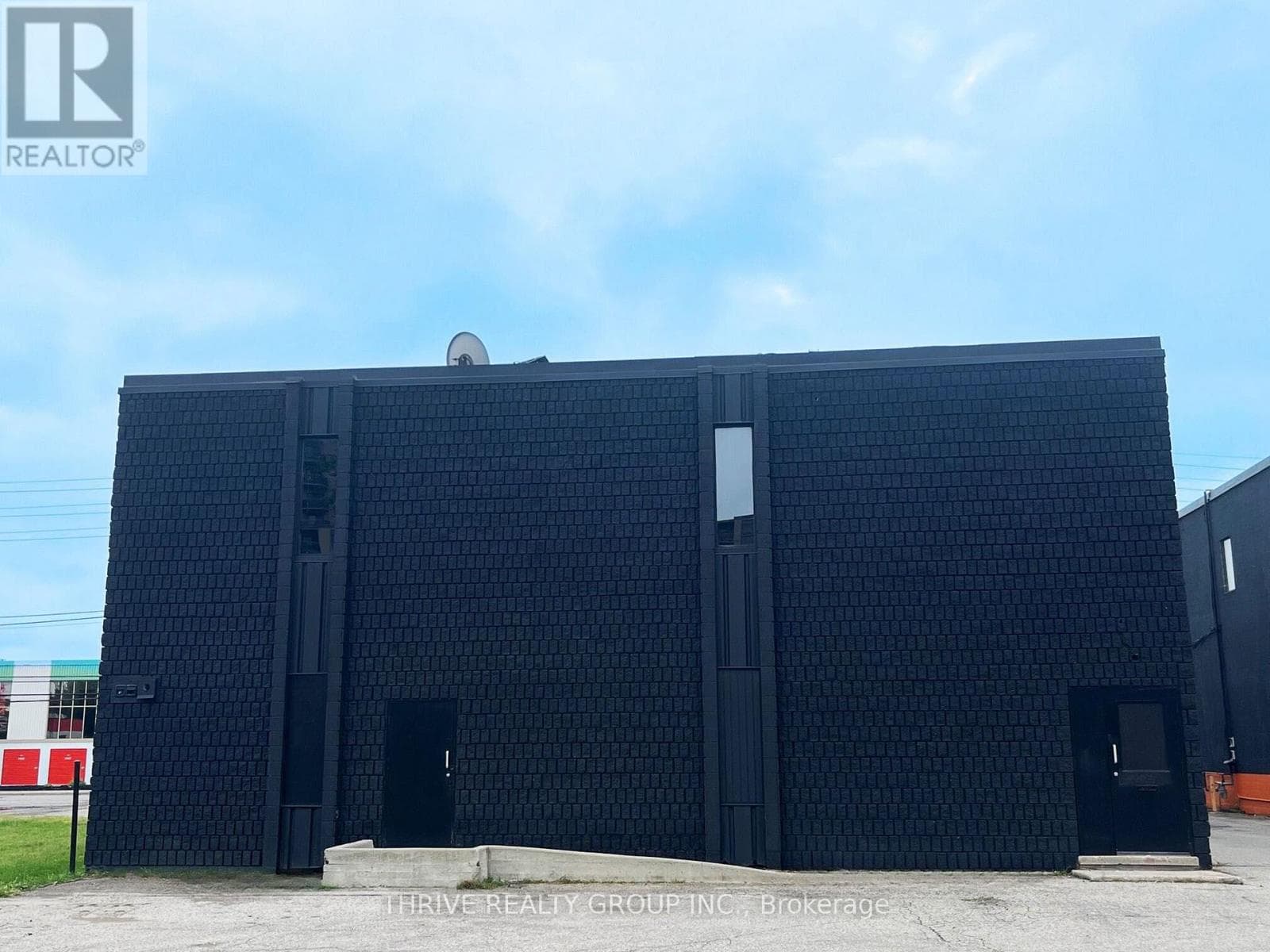 Retail at 724 York Street, London East (East L), Ontario - Photo 5 - RE/MAX Garden City Realty