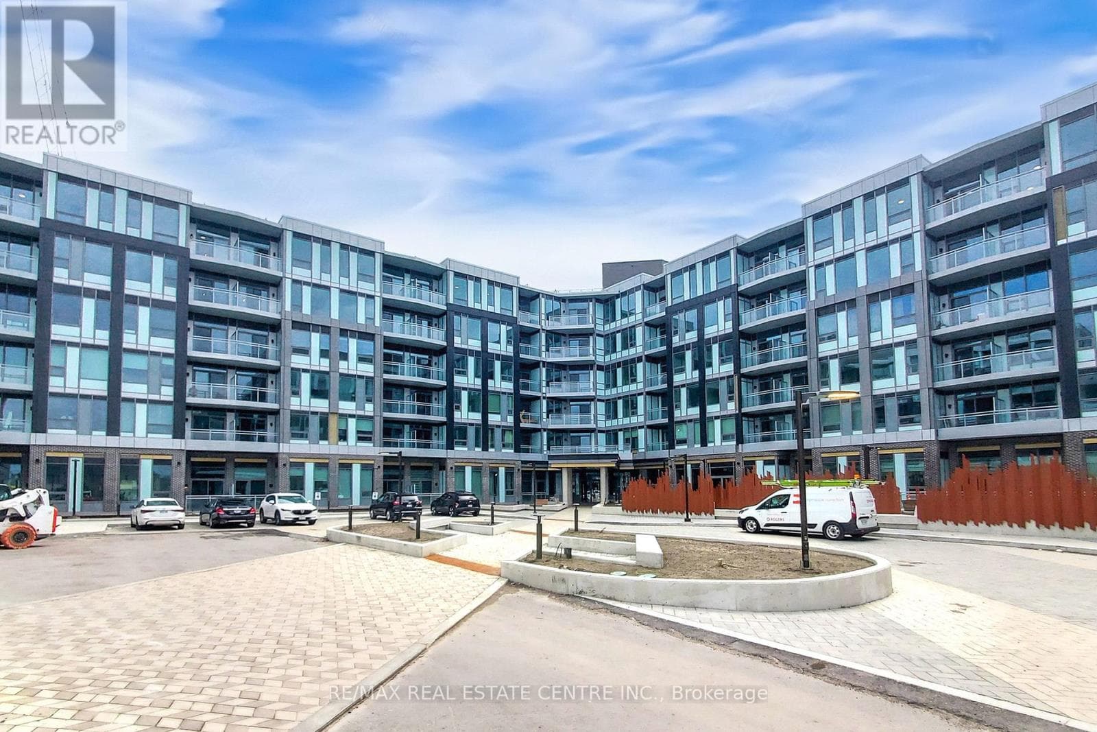 549- 2501 Saw Whet Boulevard