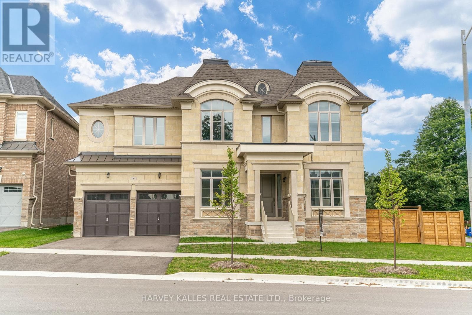 6 Dennis Reed Court