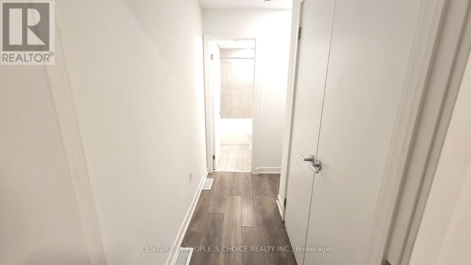 Single Family at 107- 1604 Charles Street, Whitby (Port Whitby), Ontario - Photo 3 - RE/MAX Garden City Realty