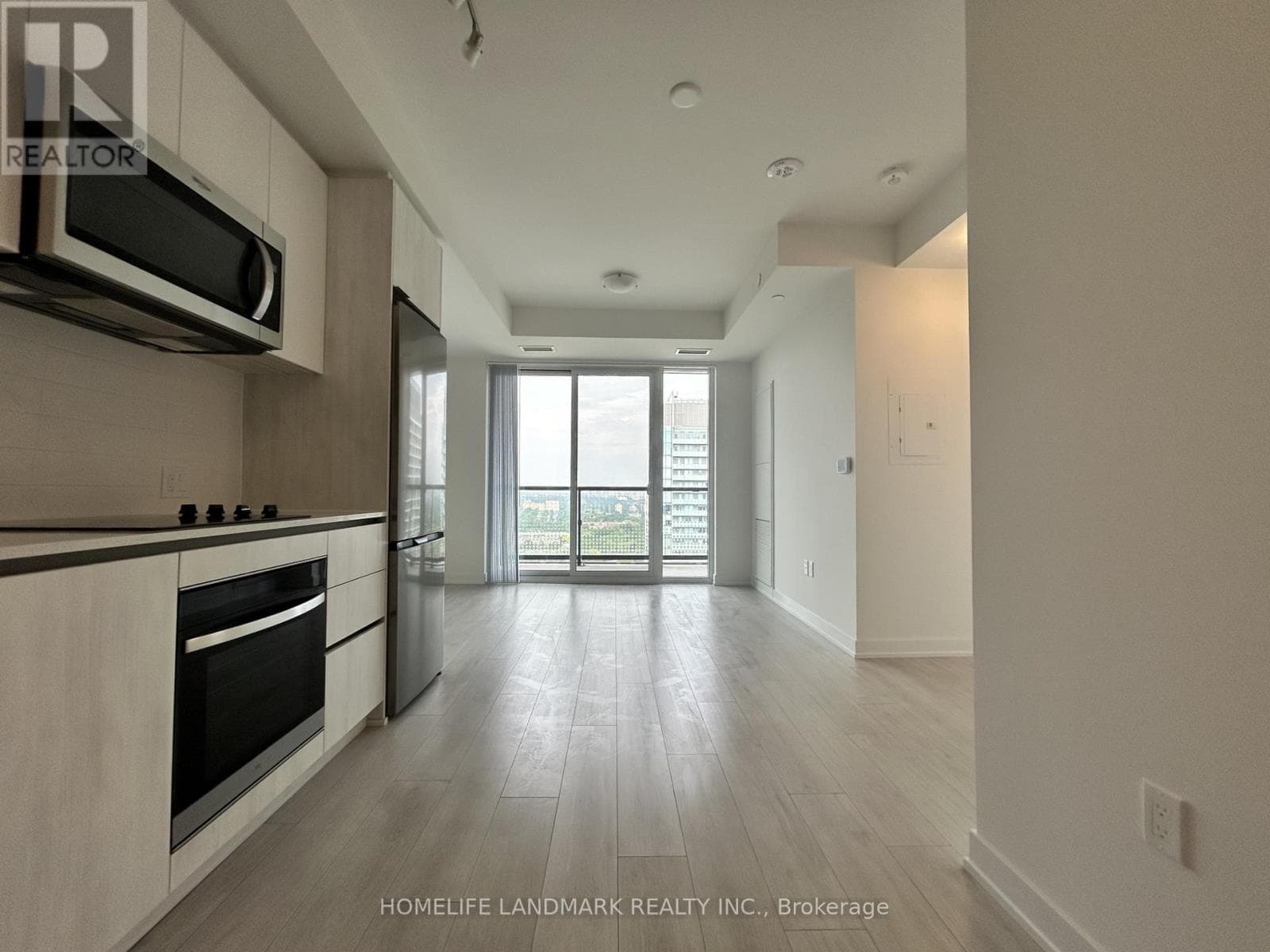 3112- 5858 Yonge Street