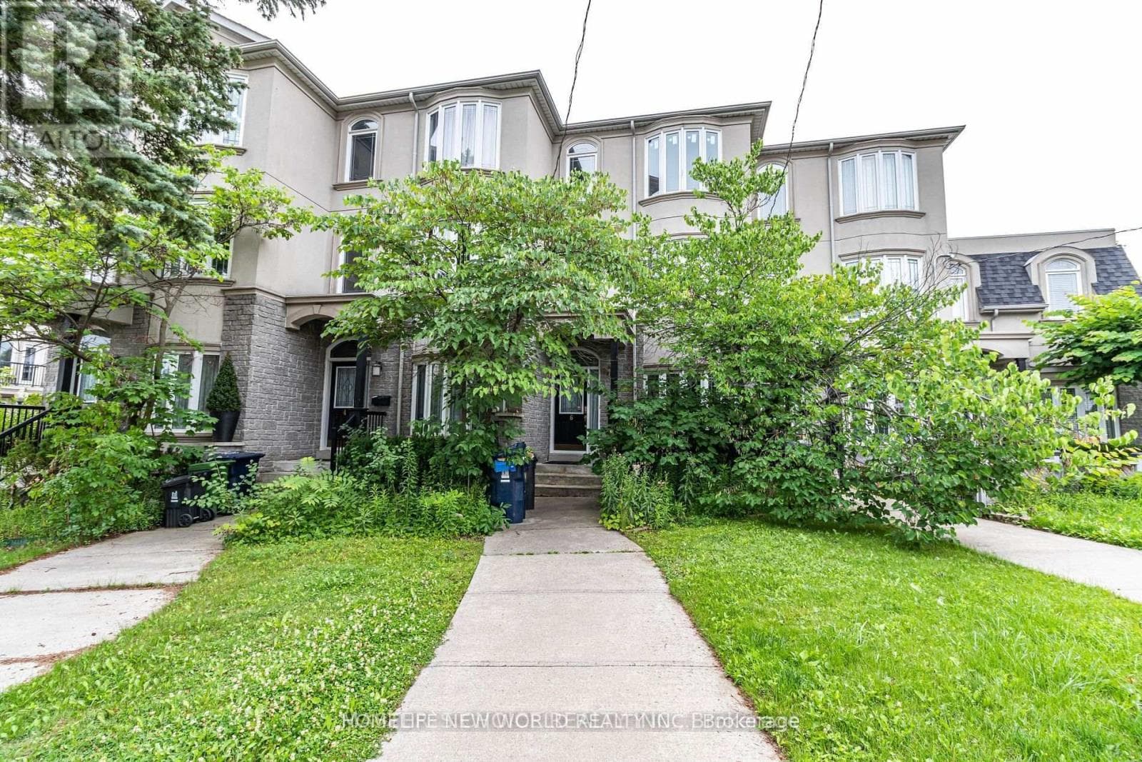 Single Family at Upper- 6 Altamont Road, Toronto (Newtonbrook West), Ontario - Photo 2 - RE/MAX Garden City Realty