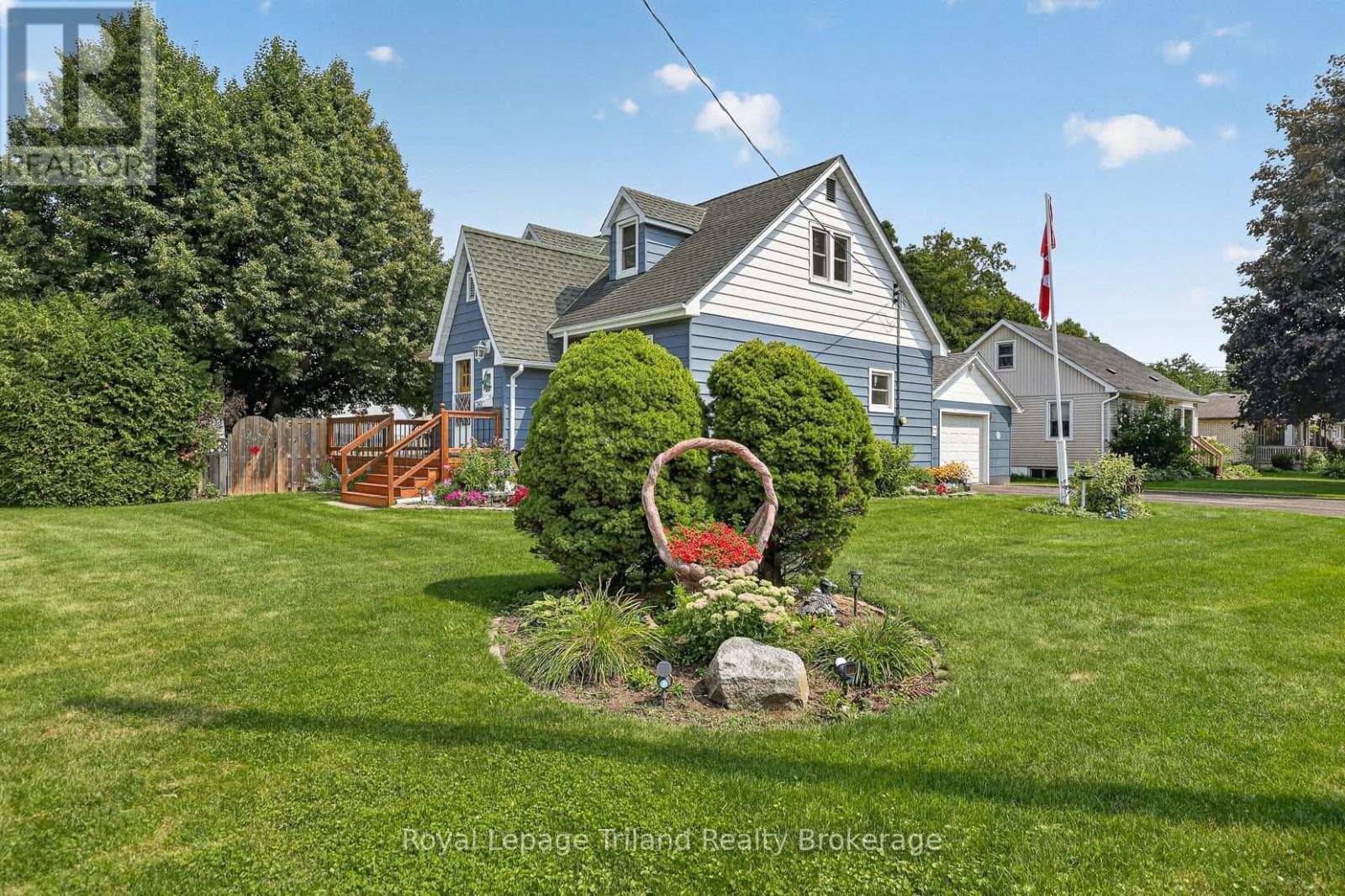 Single Family at 241 Delatre Street, Zorra (Thamesford), Ontario - Photo 5 - RE/MAX Garden City Realty