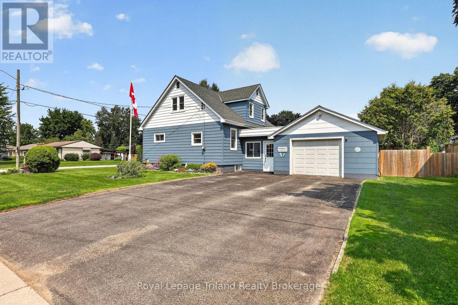 Single Family at 241 Delatre Street, Zorra (Thamesford), Ontario - Photo 6 - RE/MAX Garden City Realty