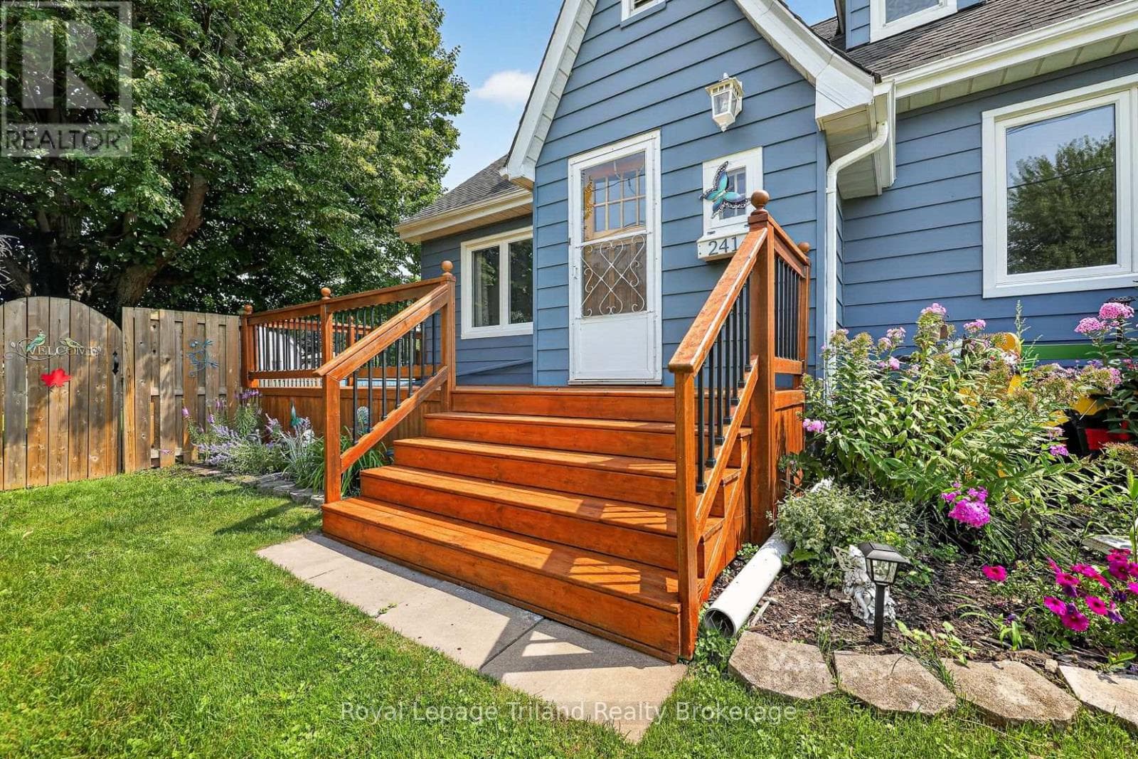 Single Family at 241 Delatre Street, Zorra (Thamesford), Ontario - Photo 7 - RE/MAX Garden City Realty