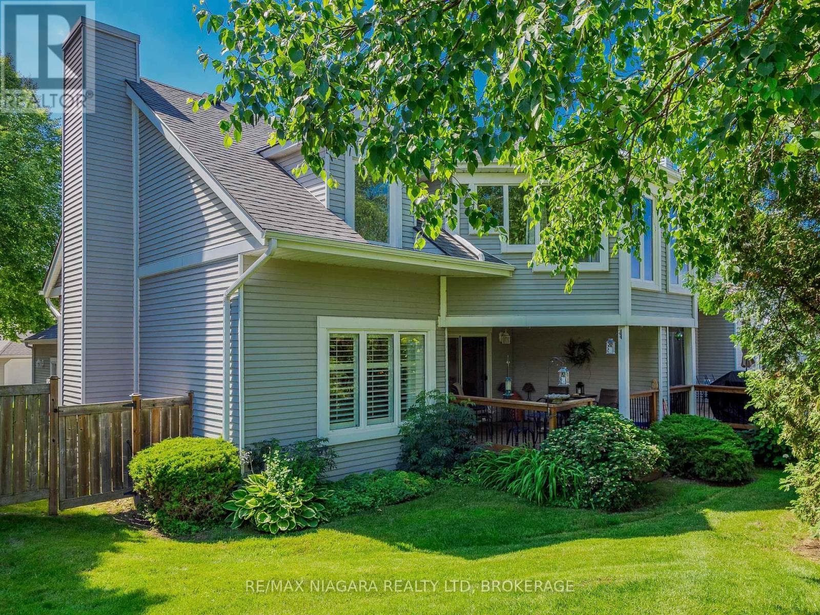 Single Family at 23- 5 Lakeside Drive, St. Catharines (Port Weller), Ontario - Photo 9 - RE/MAX Garden City Realty