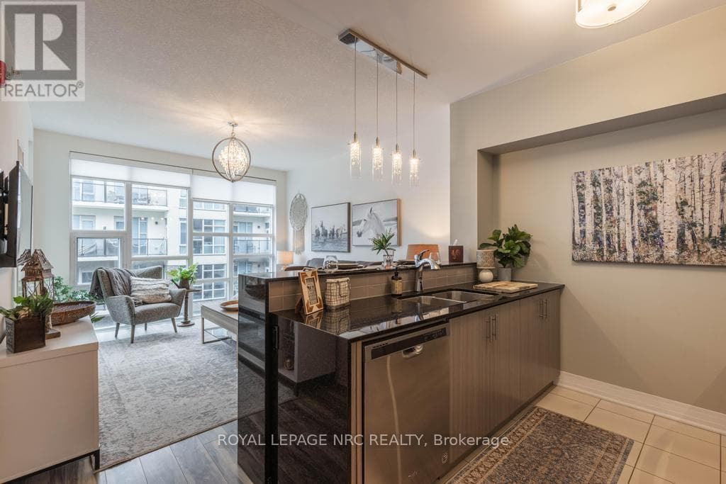 412- 10 Concord Place