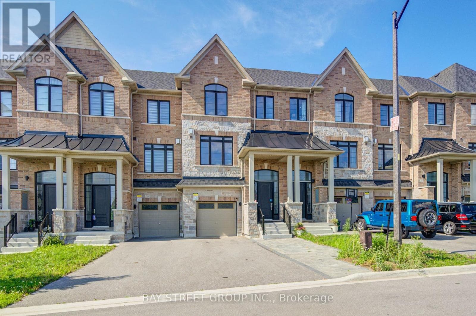 36 Elkington Crescent
