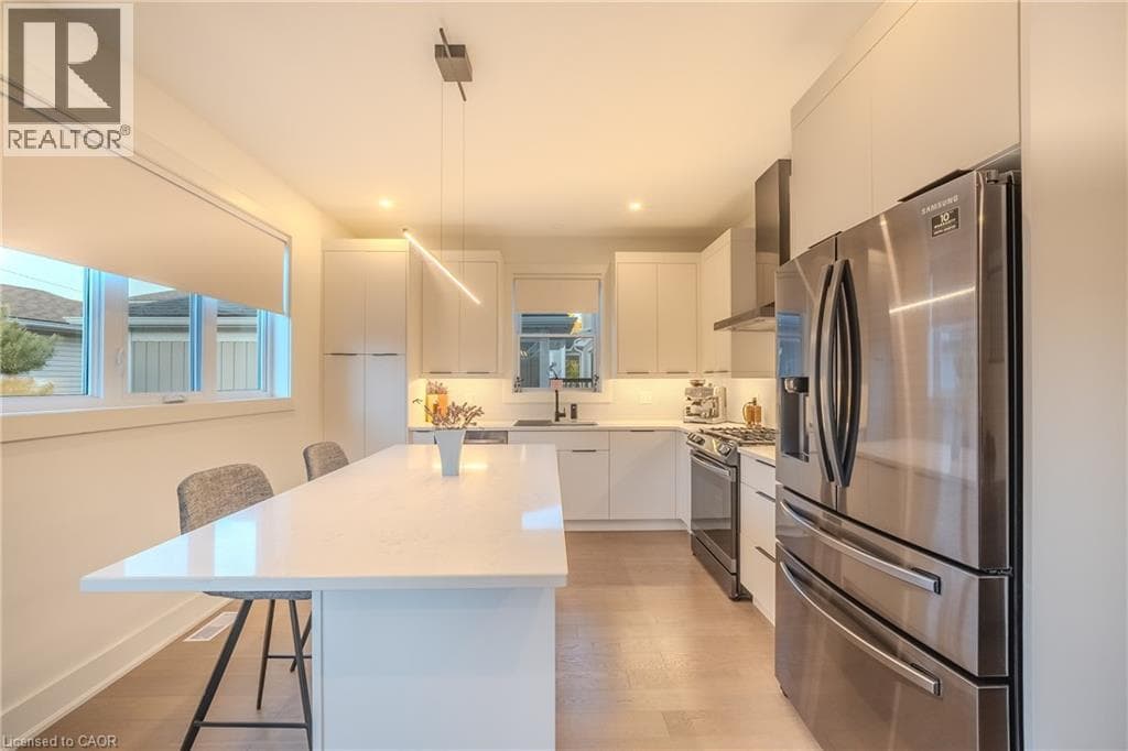 Single Family at 9 PRINCETON Common, St. Catharines, Ontario - Photo 10 - RE/MAX Garden City Realty