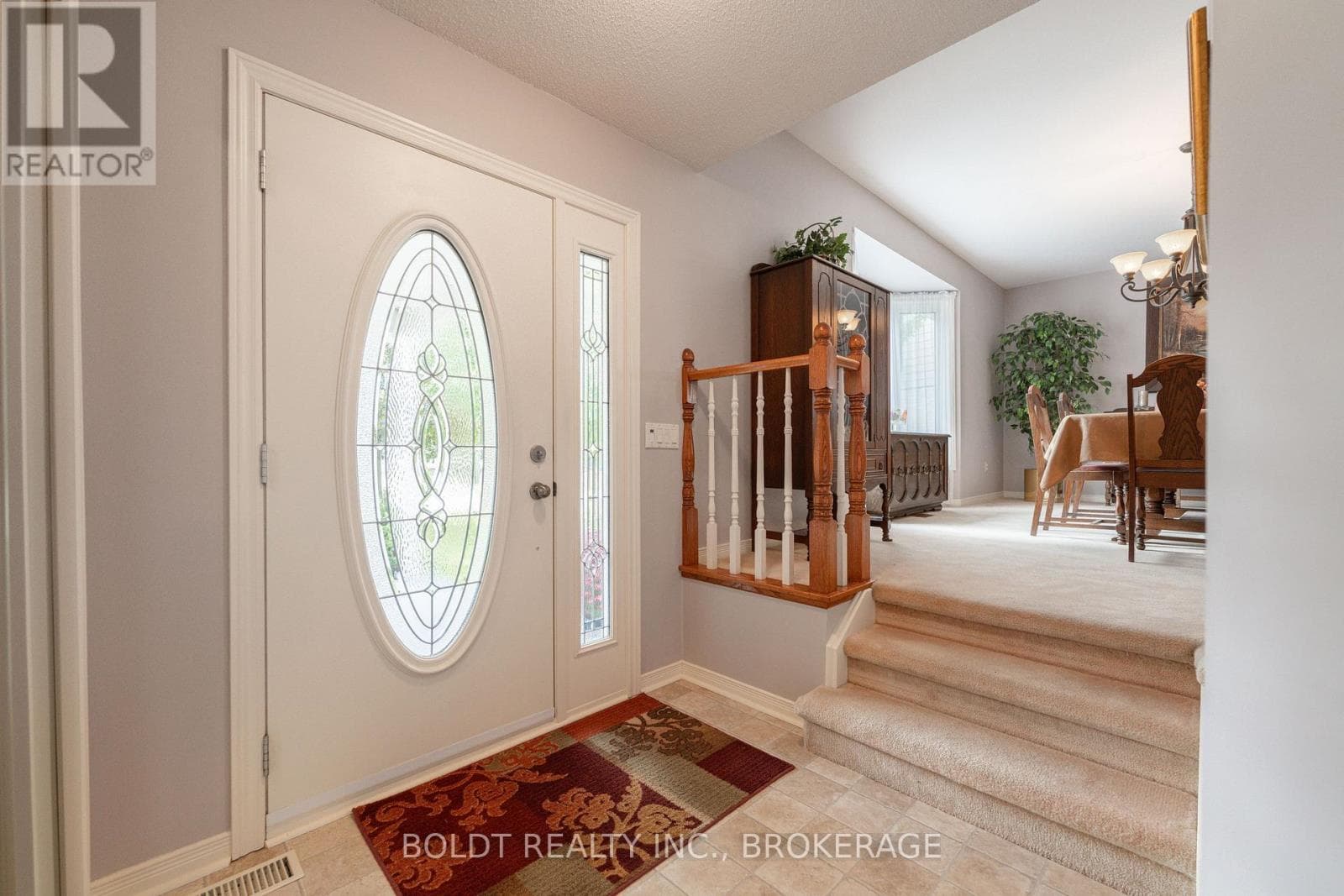 Single Family at 48 Homestead Drive, Niagara-on-the-Lake (Virgil), Ontario - Photo 6 - RE/MAX Garden City Realty