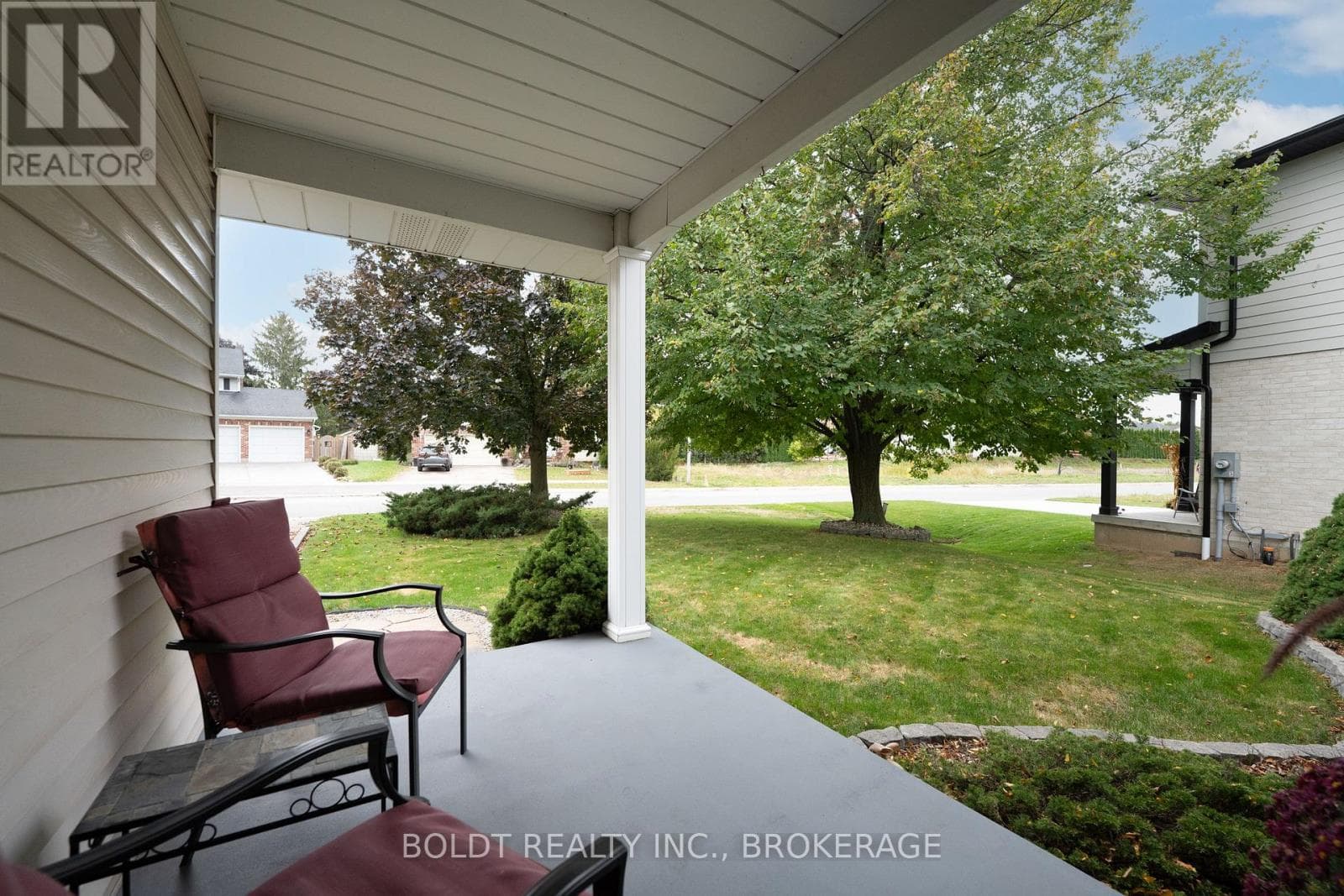 Single Family at 48 Homestead Drive, Niagara-on-the-Lake (Virgil), Ontario - Photo 5 - RE/MAX Garden City Realty