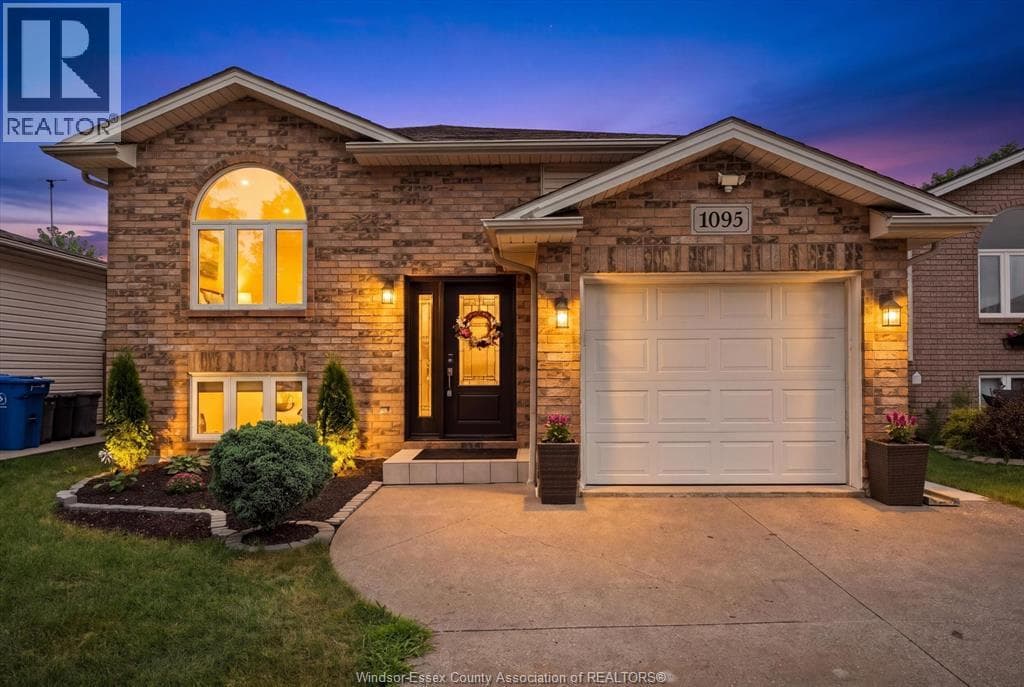 1095 LAKEVIEW