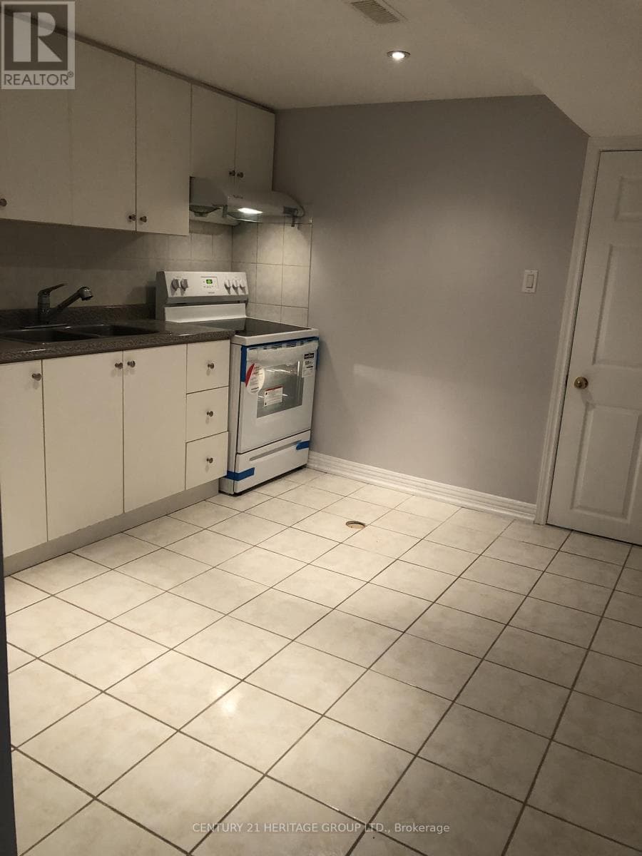 Single Family at Apt 1 B1- 16 Cartmel Drive, Markham (Milliken Mills East), Ontario - Photo 4 - RE/MAX Garden City Realty
