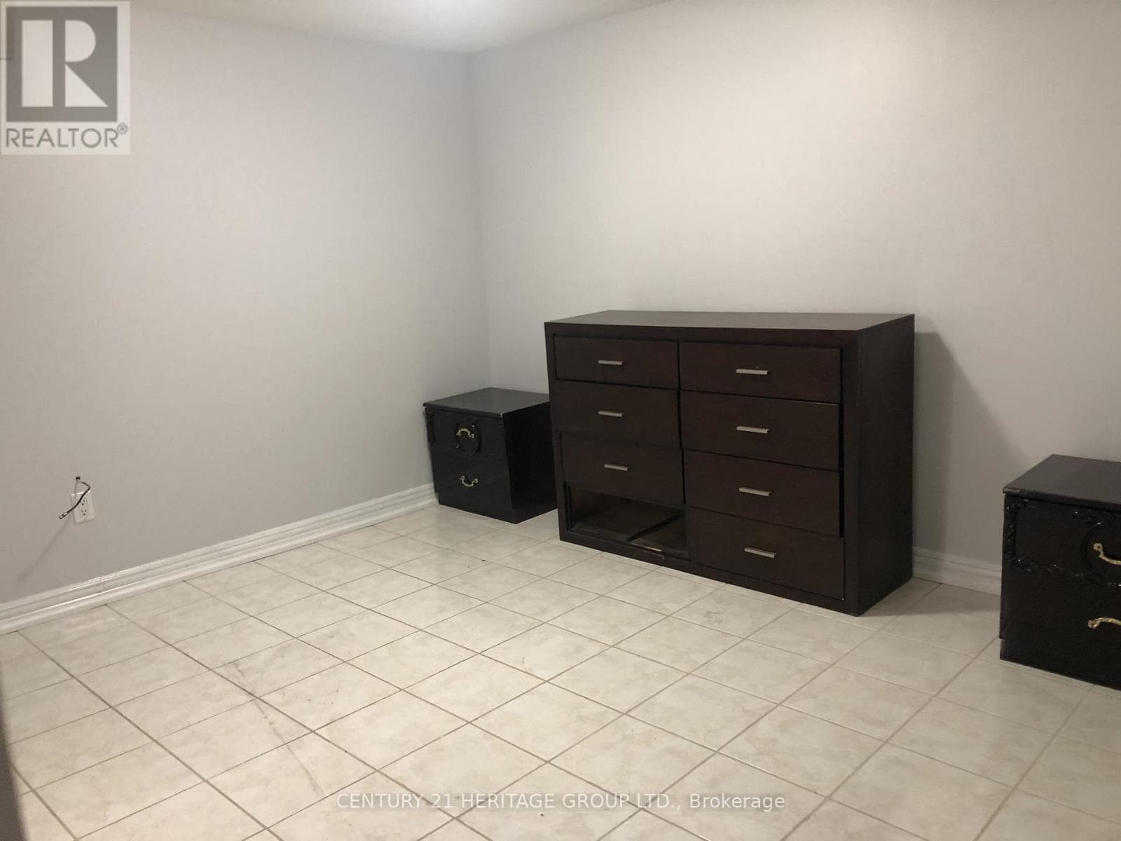 Single Family at Apt 1- 16 Cartmel Drive, Markham (Milliken Mills East), Ontario - Photo 2 - RE/MAX Garden City Realty