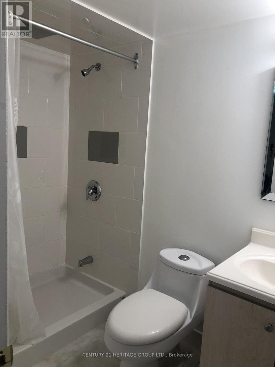 Single Family at Apt 1 B1- 16 Cartmel Drive, Markham (Milliken Mills East), Ontario - Photo 3 - RE/MAX Garden City Realty