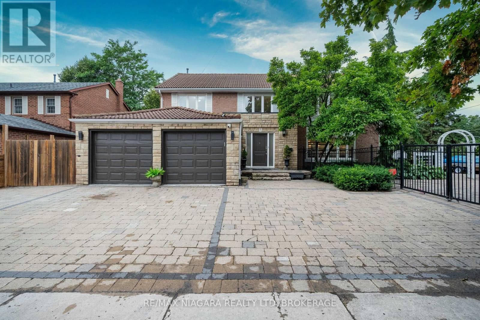 2 Aitken Circle