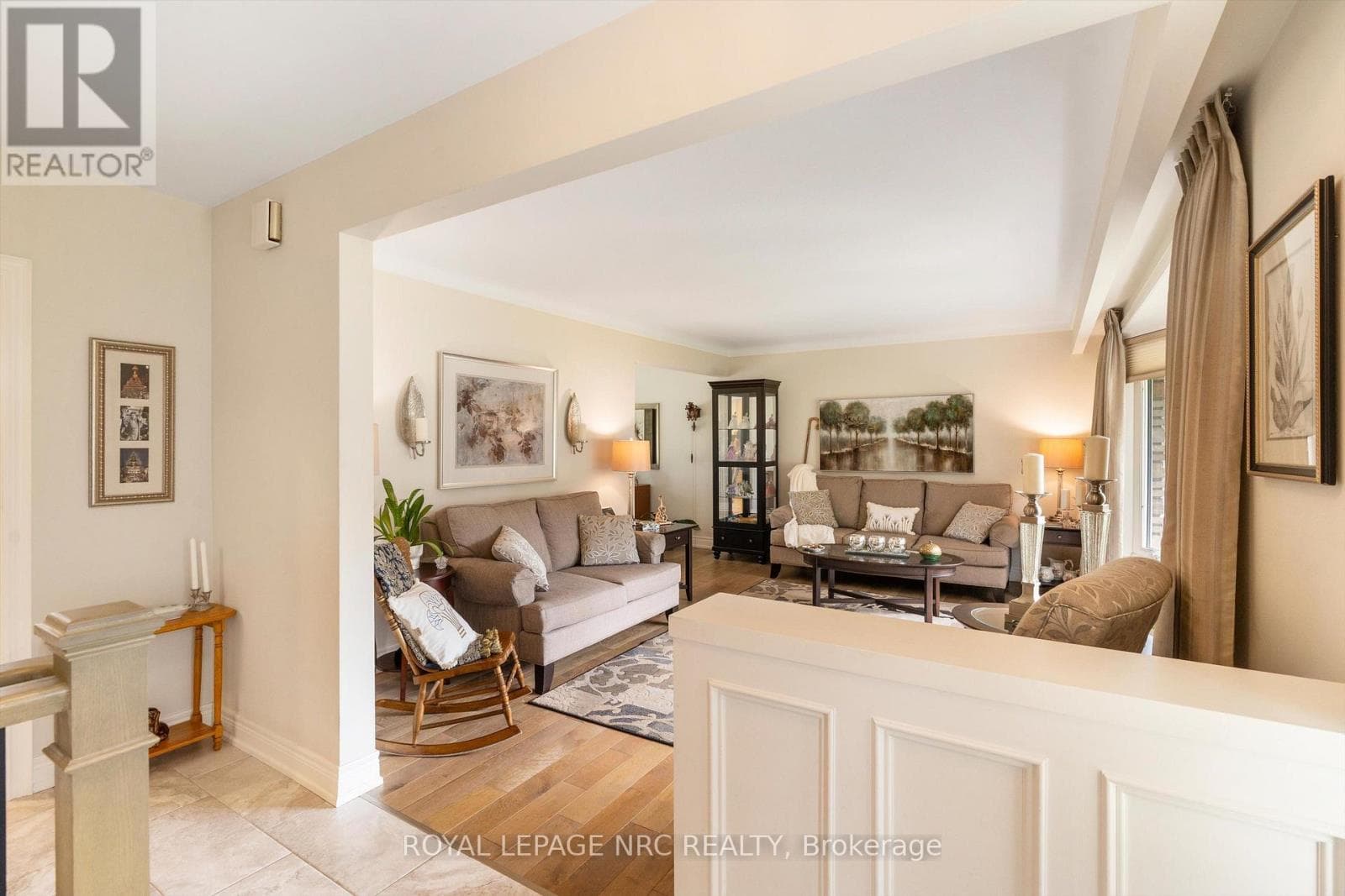 Single Family at 17 Joanna Drive, St. Catharines (Vine/Linwell), Ontario - Photo 6 - RE/MAX Garden City Realty