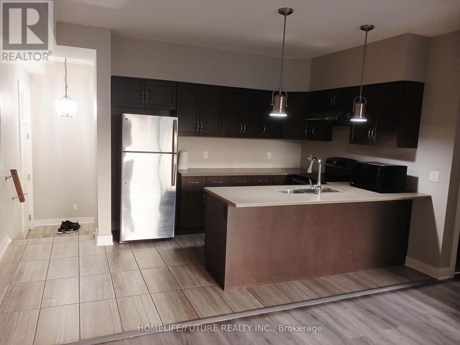 Single Family at 18- 32 Arkell Road, Guelph (Kortright East), Ontario - Photo 6 - RE/MAX Garden City Realty
