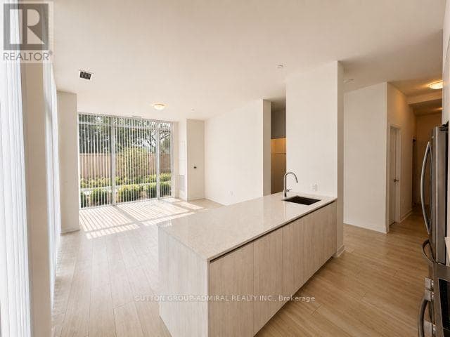 Single Family at TH10- 5858 Yonge Street, Toronto (Newtonbrook West), Ontario - Photo 5 - RE/MAX Garden City Realty