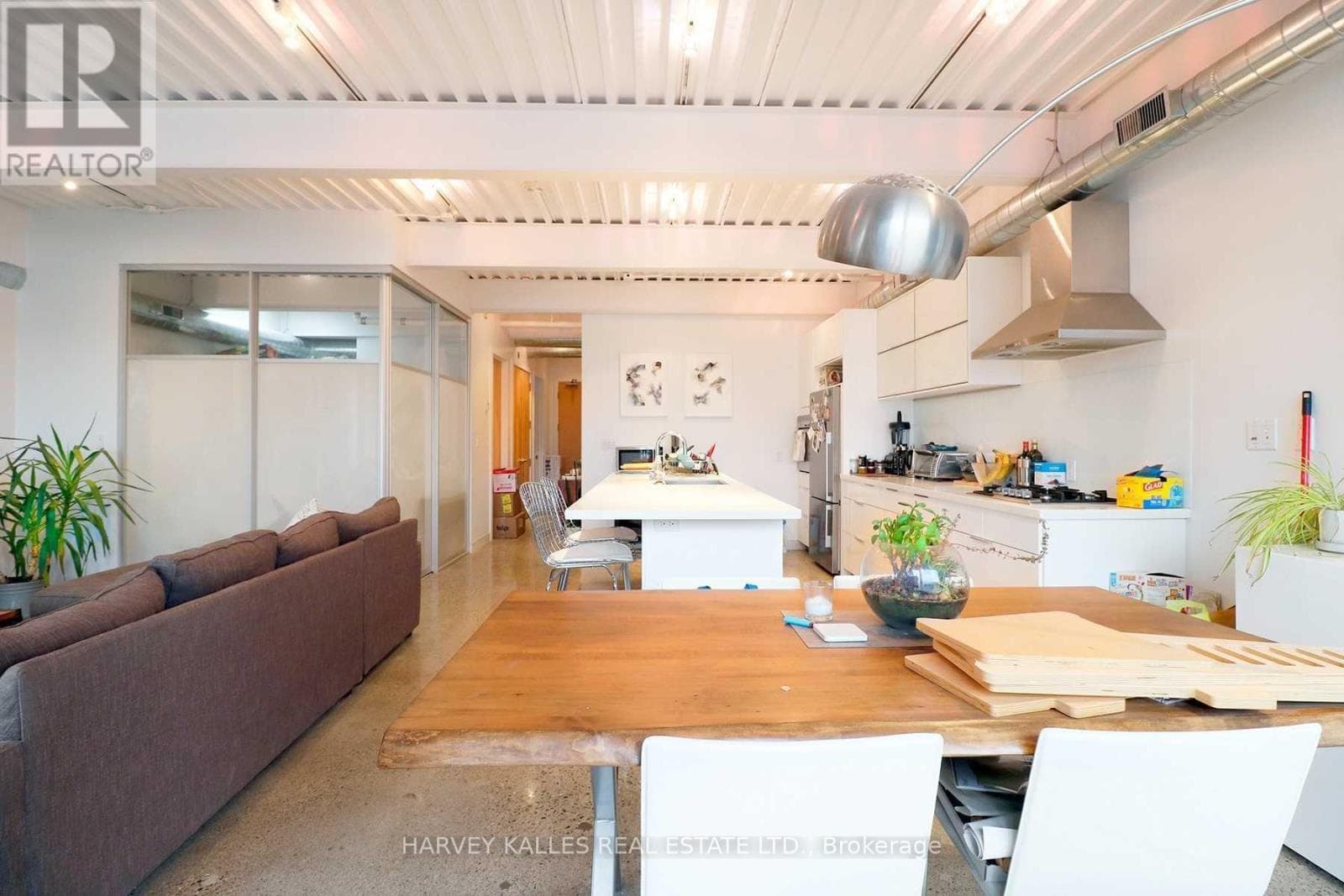 Multi-family at PH3A- 214 Bathurst Street, Toronto (Trinity-Bellwoods), Ontario - Photo 8 - RE/MAX Garden City Realty
