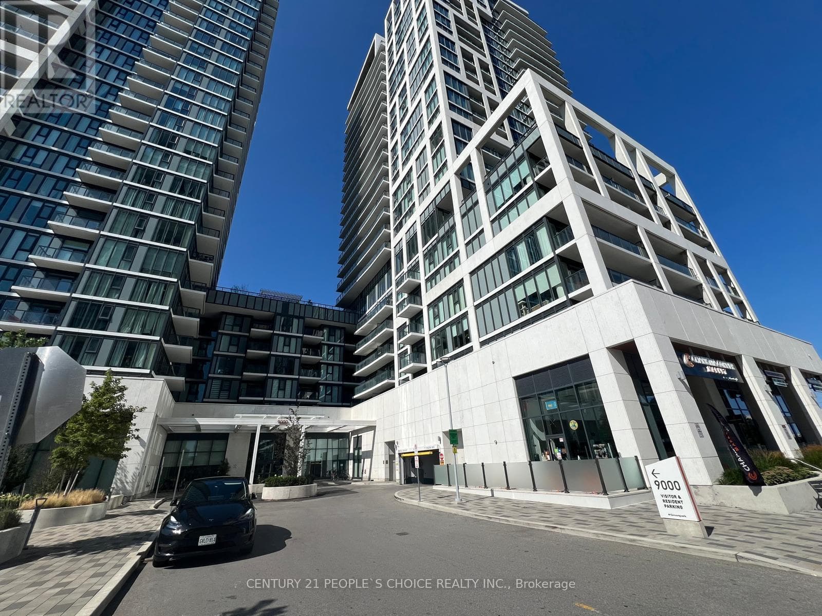 925- 9000 Jane Street