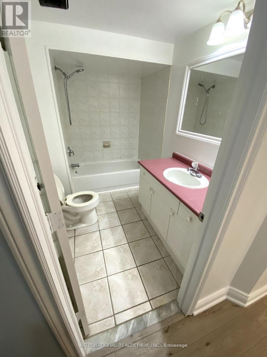 Single Family at Bsmt- 53 Belfry Drive, Newmarket (Huron Heights-Leslie Valley), Ontario - Photo 10 - RE/MAX Garden City Realty