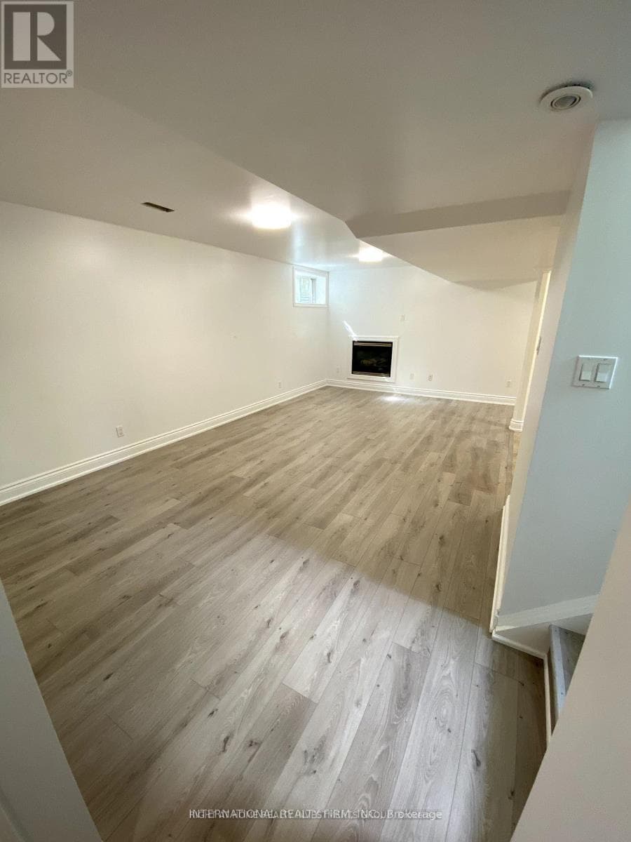 Single Family at Bsmt- 53 Belfry Drive, Newmarket (Huron Heights-Leslie Valley), Ontario - Photo 2 - RE/MAX Garden City Realty
