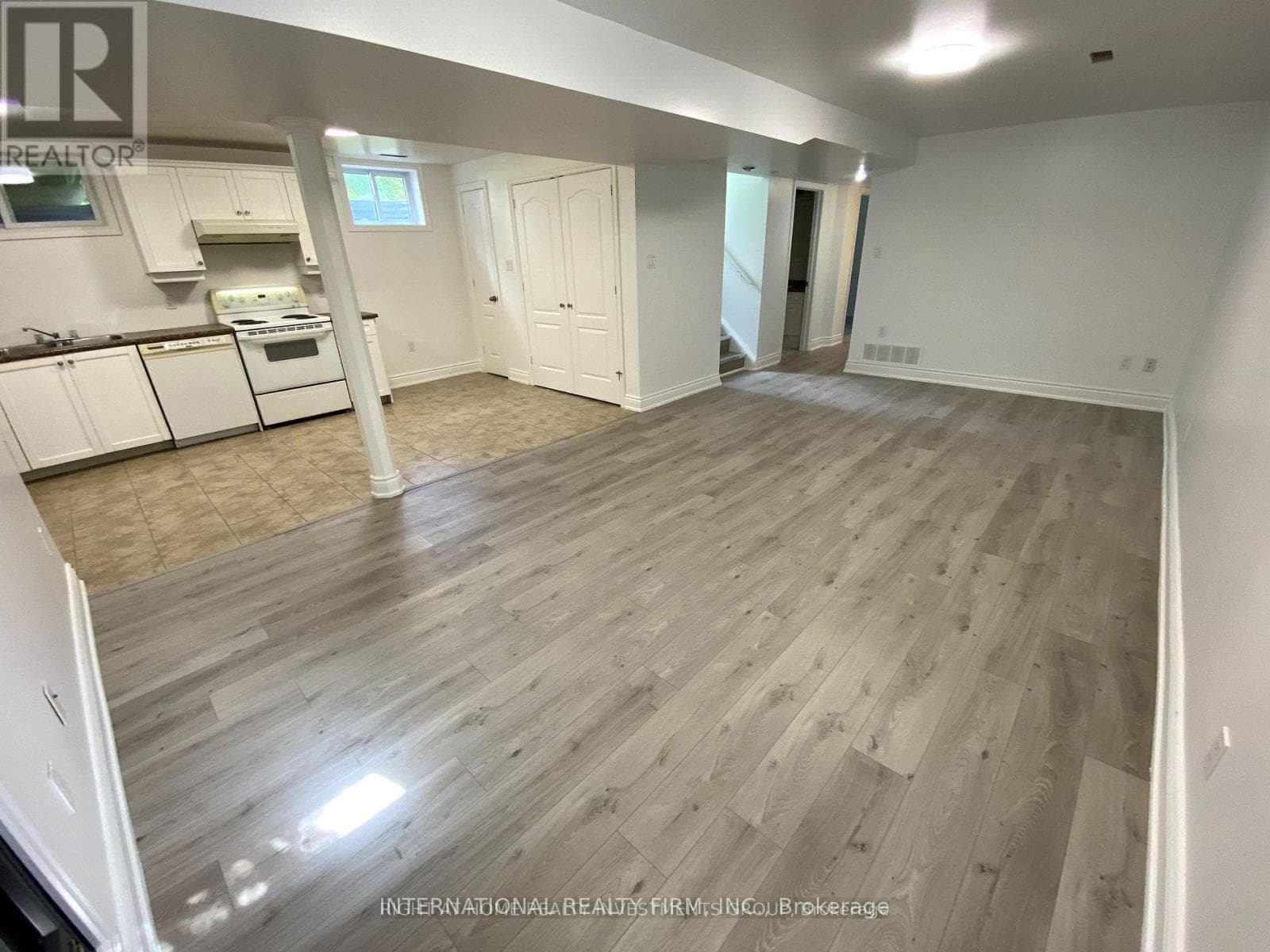 Single Family at Bsmt- 53 Belfry Drive, Newmarket (Huron Heights-Leslie Valley), Ontario - Photo 4 - RE/MAX Garden City Realty
