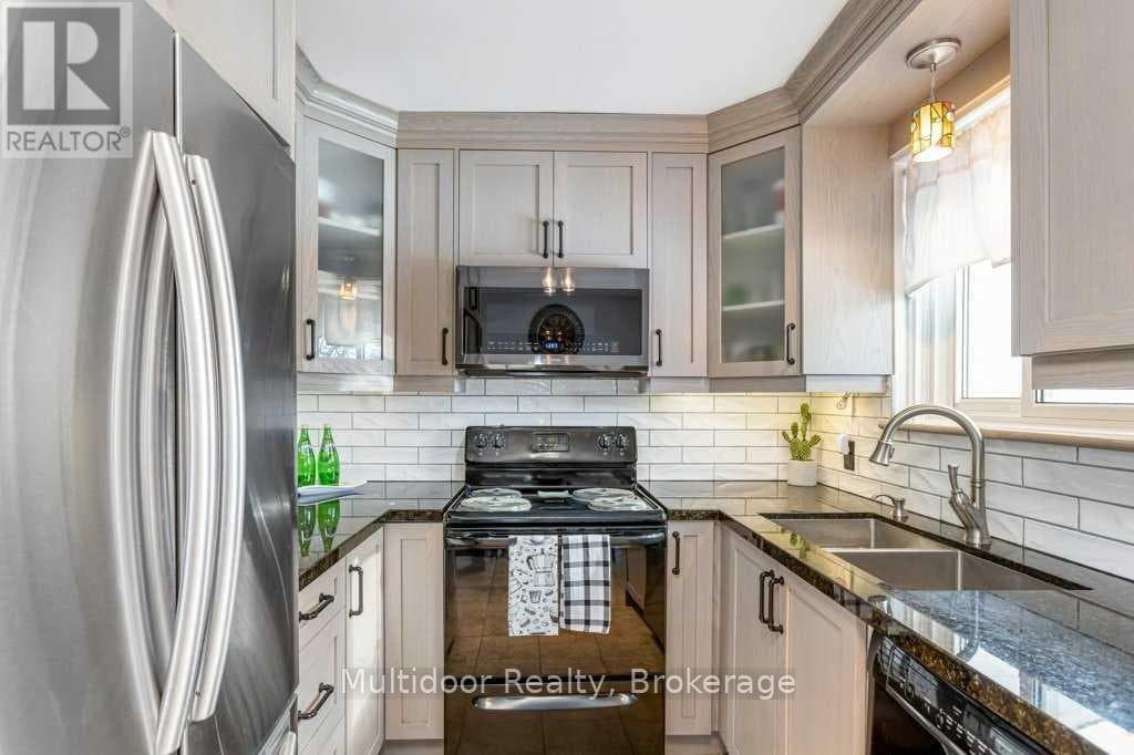 Single Family at 50 Rosalynne Avenue, Clarington (Bowmanville), Ontario - Photo 6 - RE/MAX Garden City Realty