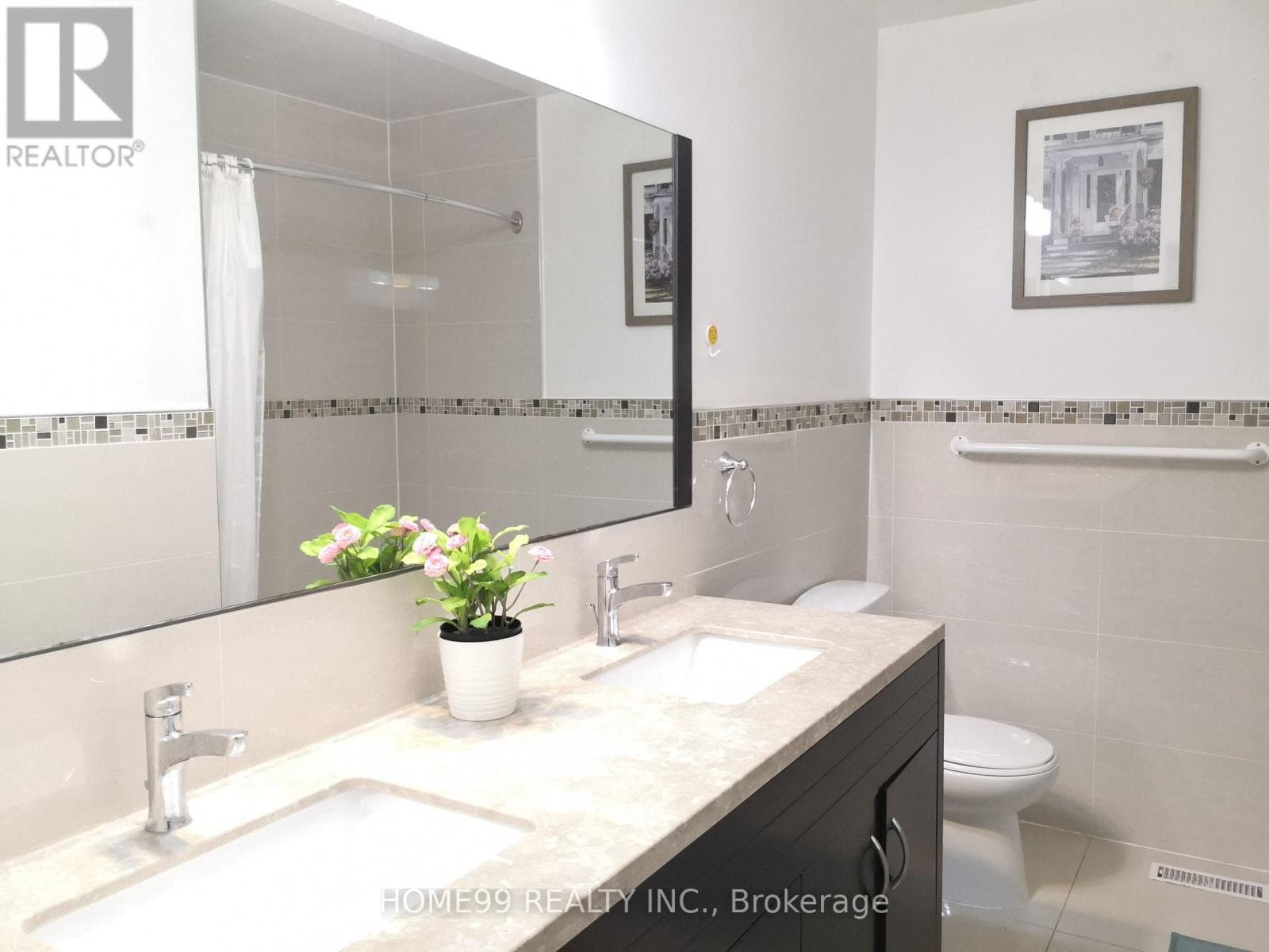 Single Family at upper- 137 Pineway Boulevard, Toronto (Bayview Woods-Steeles), Ontario - Photo 6 - RE/MAX Garden City Realty