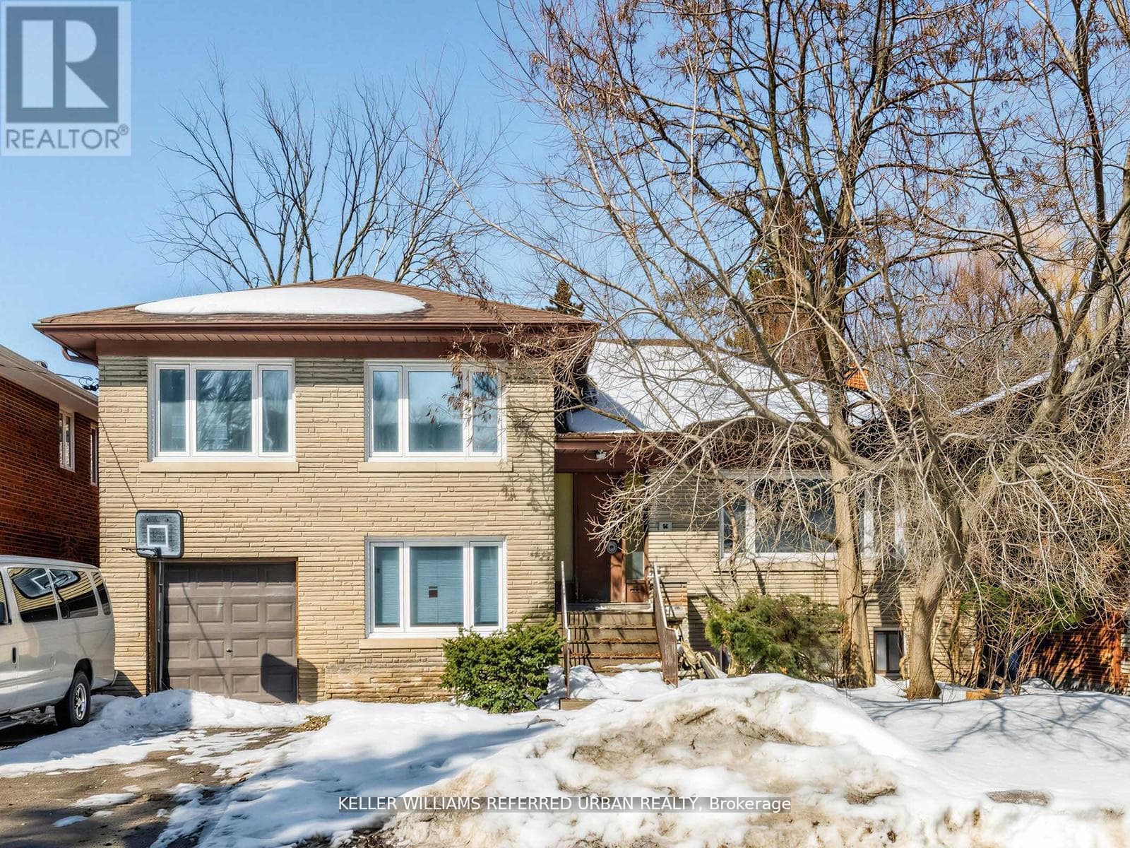 14 Frontenac Avenue