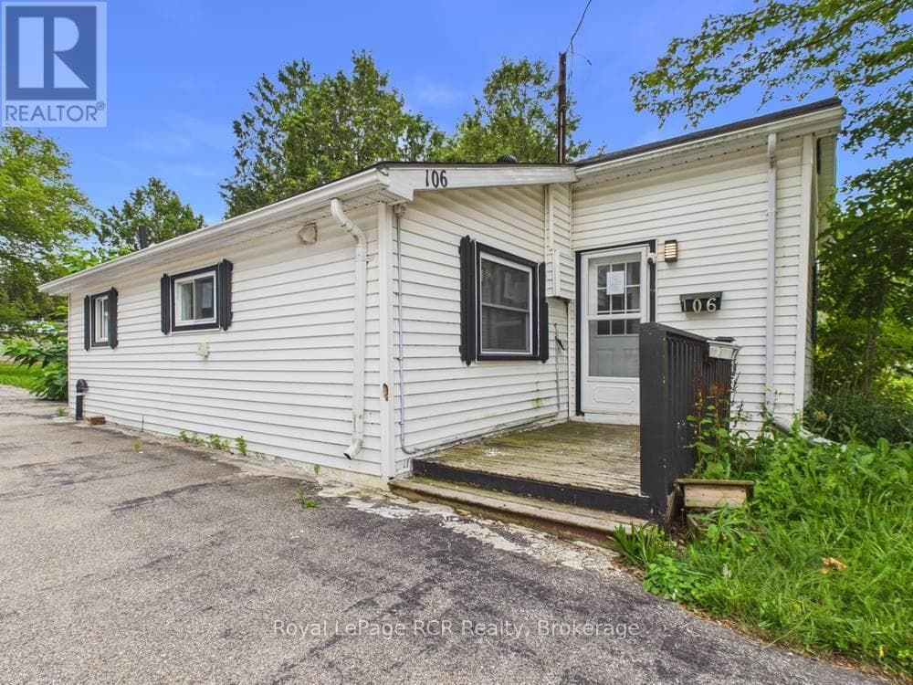 Single Family at 106 King Street, Kincardine, Ontario - Photo 2 - RE/MAX Garden City Realty