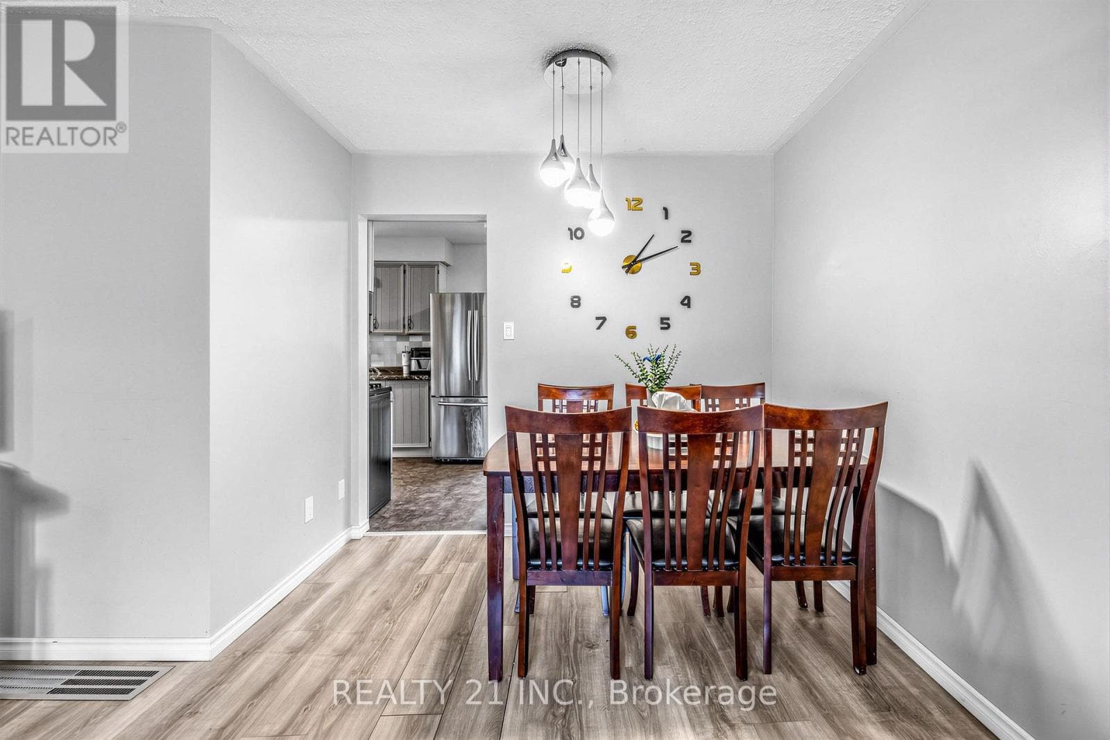 Single Family at 376 Vancouver Crescent, Oshawa (Vanier), Ontario - Photo 6 - RE/MAX Garden City Realty