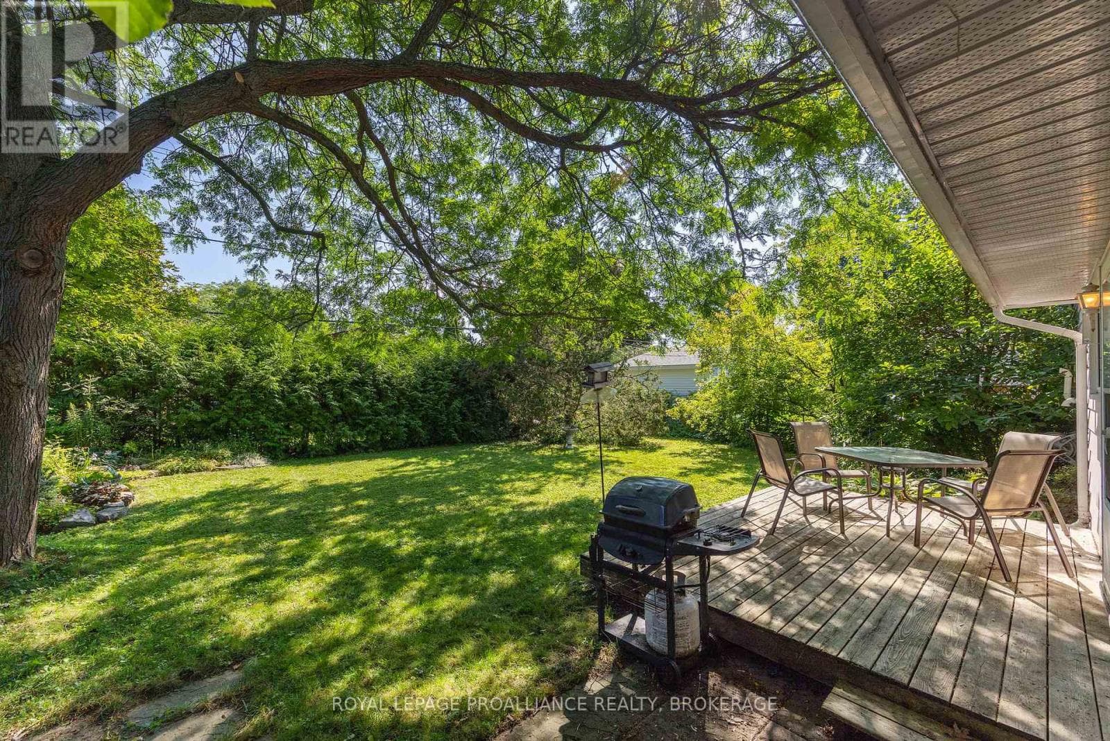 Single Family at 250 Glen Castle Road, Kingston (City SouthWest), Ontario - Photo 5 - RE/MAX Garden City Realty