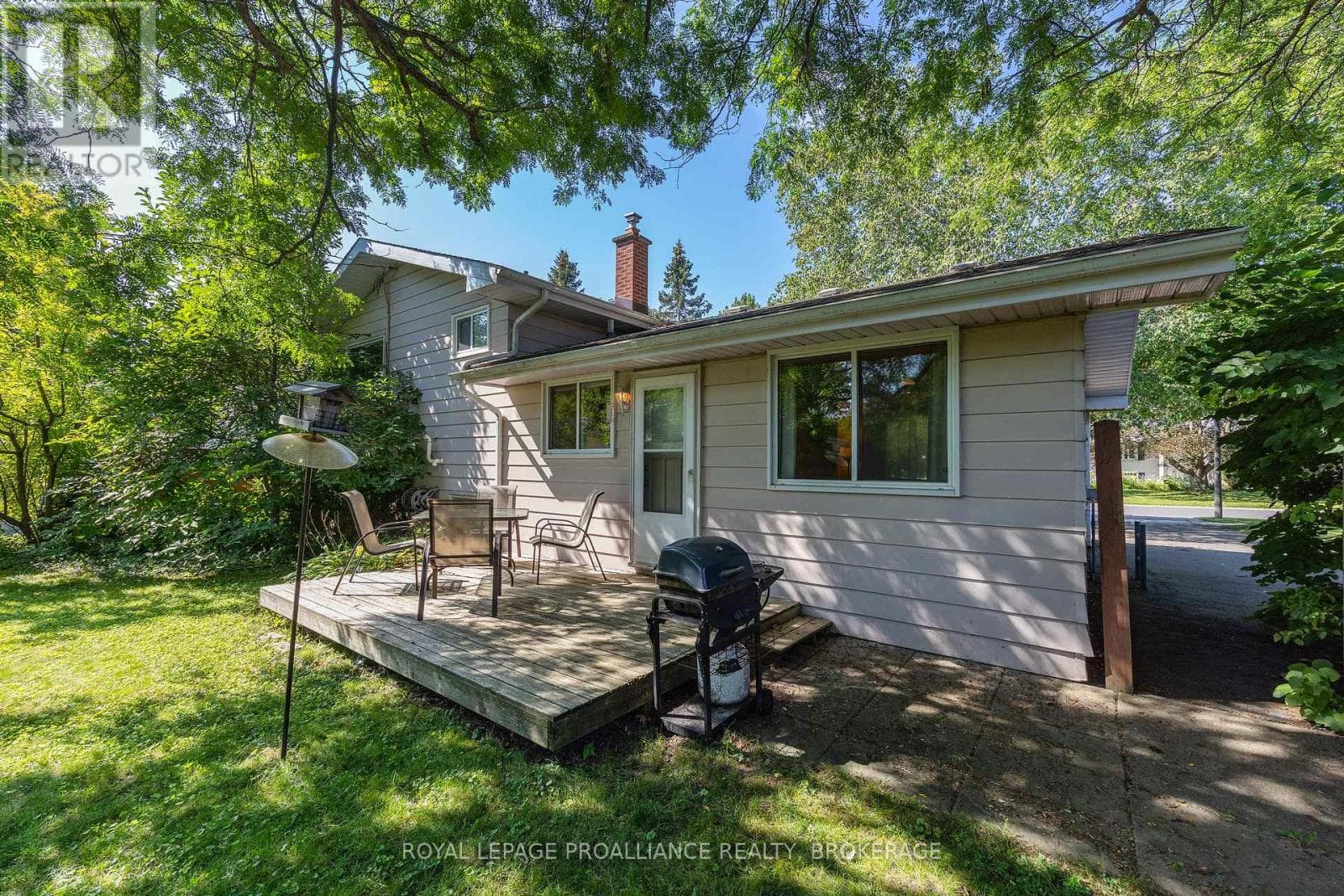 Single Family at 250 Glen Castle Road, Kingston (City SouthWest), Ontario - Photo 6 - RE/MAX Garden City Realty
