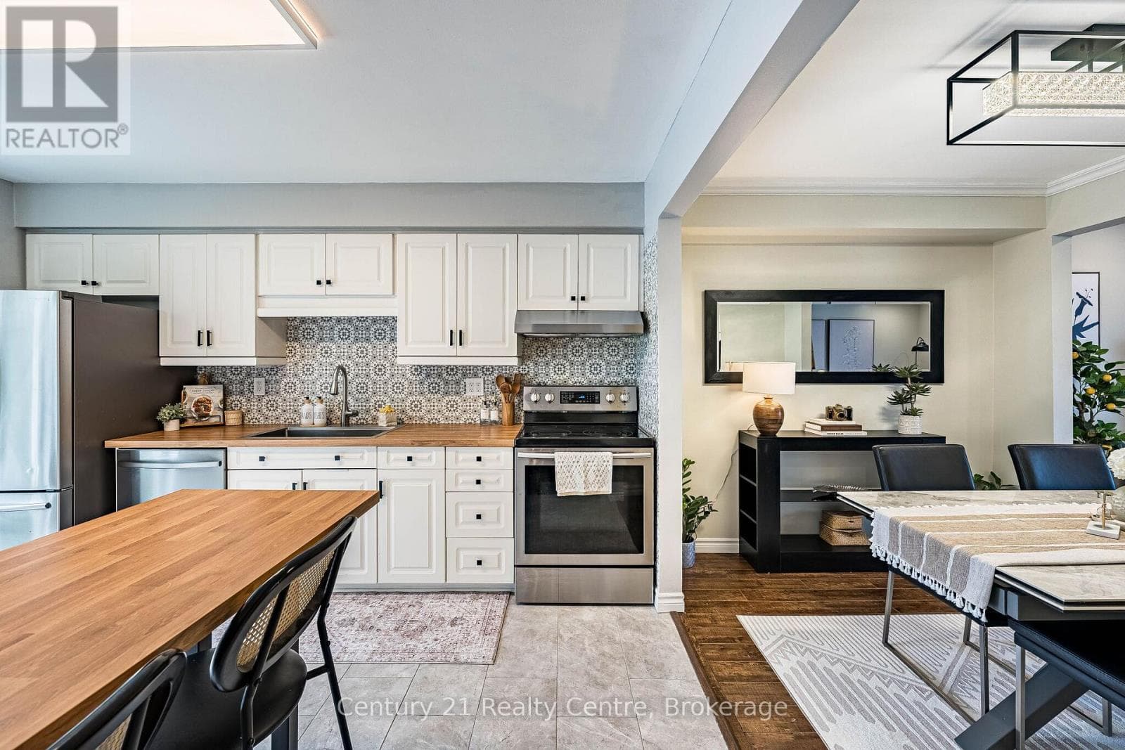 Single Family at 1537 Westminster Place, Burlington (Mountainside), Ontario - Photo 6 - RE/MAX Garden City Realty