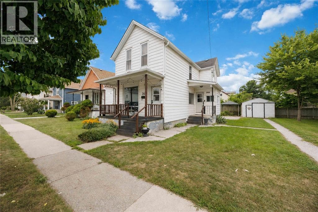 Single Family at 265 MAXWELL Street, Sarnia, Ontario - Photo 3 - RE/MAX Garden City Realty